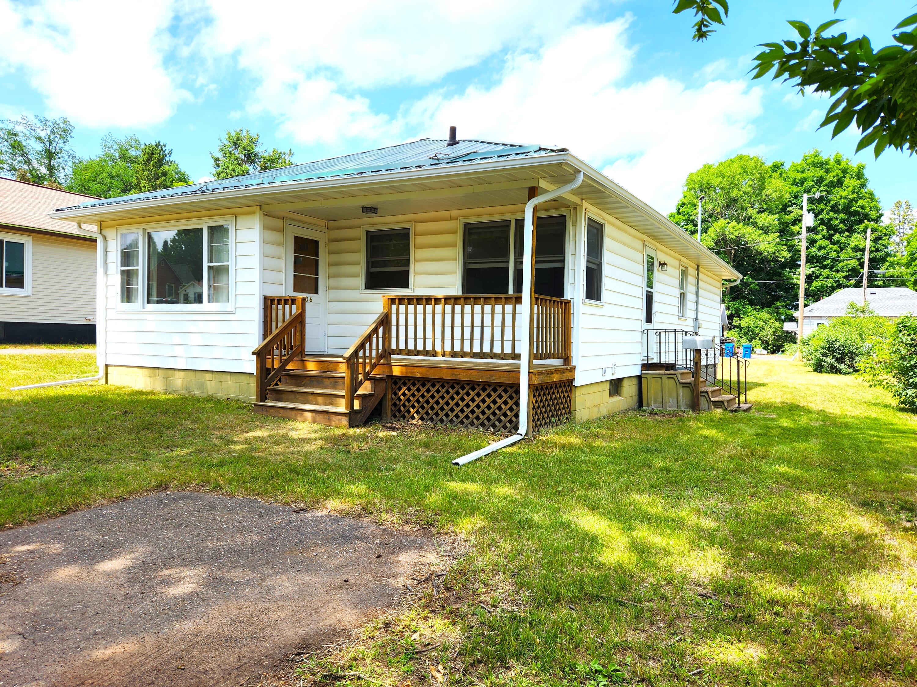 306 Balsam Spooner WI 54801 1840551 image1