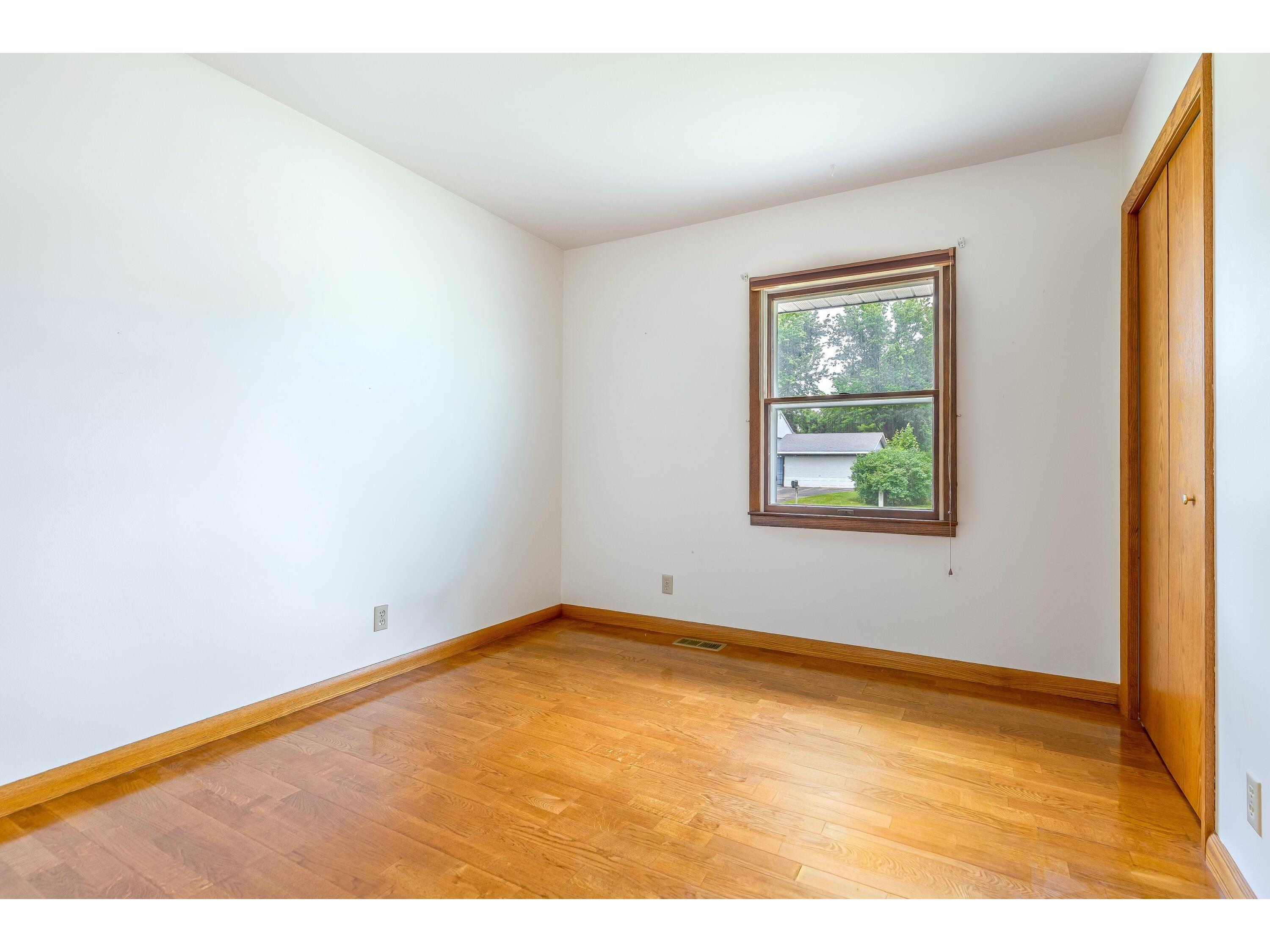 3064 Marion La Crosse WI 54601 1970883 image15