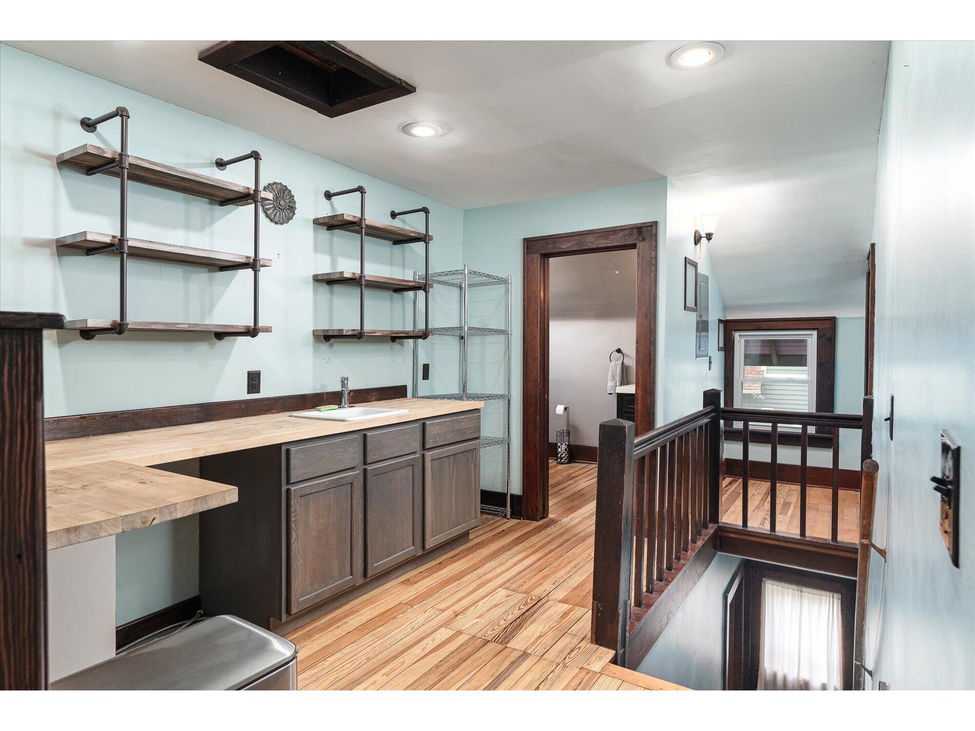 307 E Broadway Viroqua WI 54665 1943401 image12