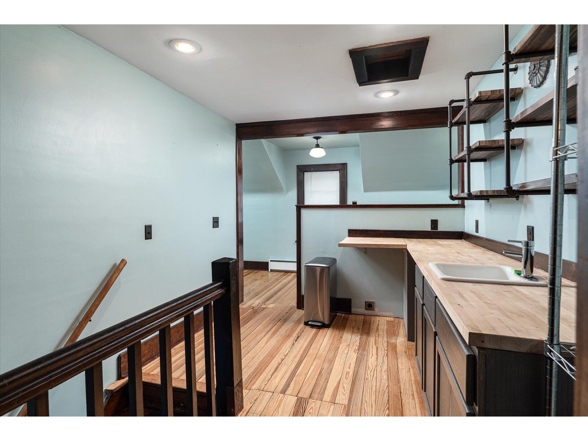 307 E Broadway Viroqua WI 54665 1943401 image13