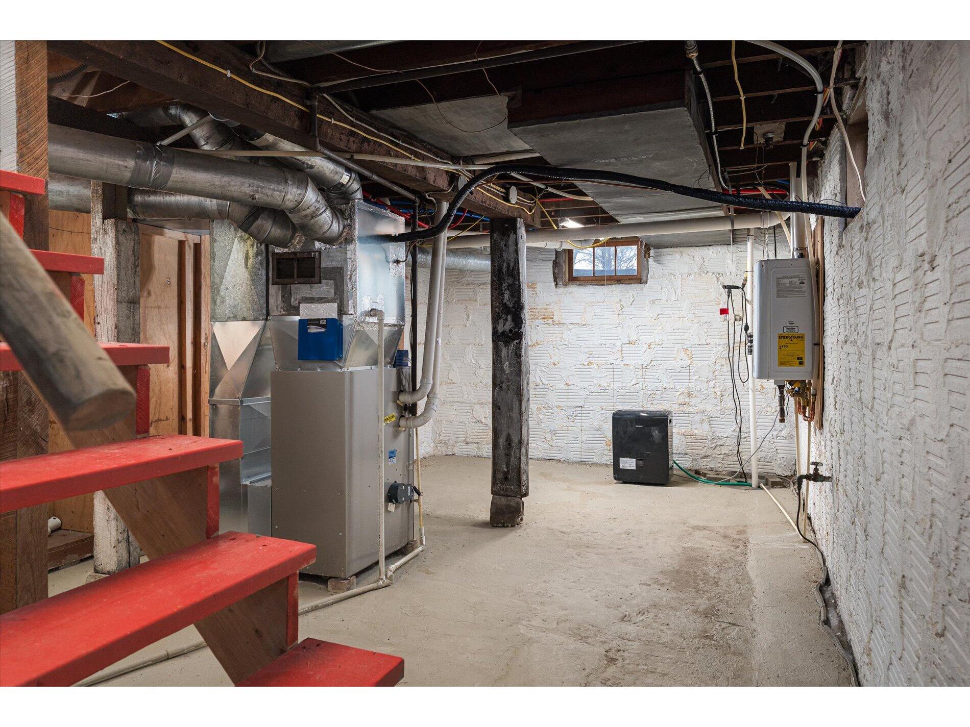 307 E Broadway Viroqua WI 54665 1943401 image25