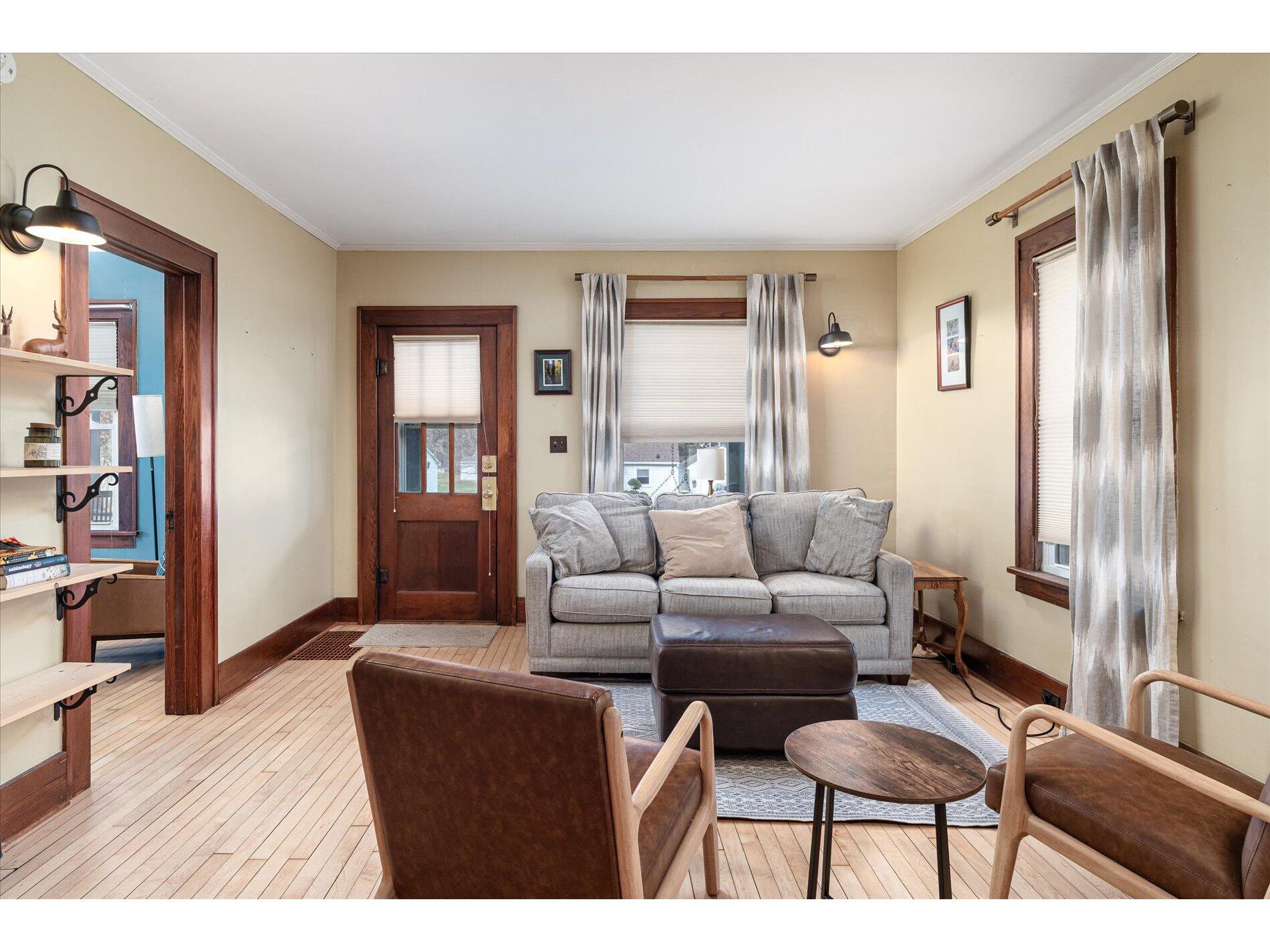 307 E Broadway Viroqua WI 54665 1943401 image3