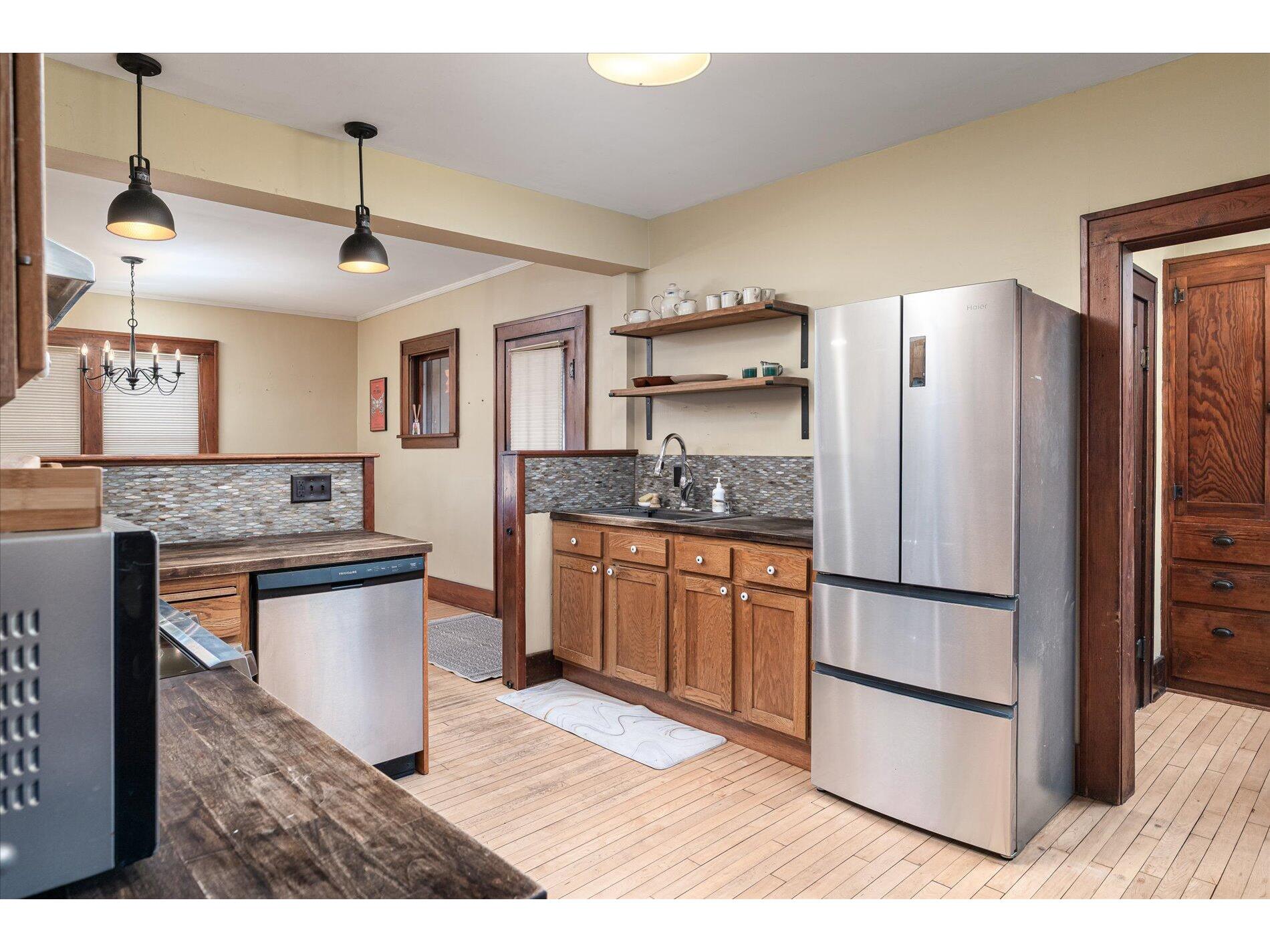 307 E Broadway Viroqua WI 54665 1943401 image4