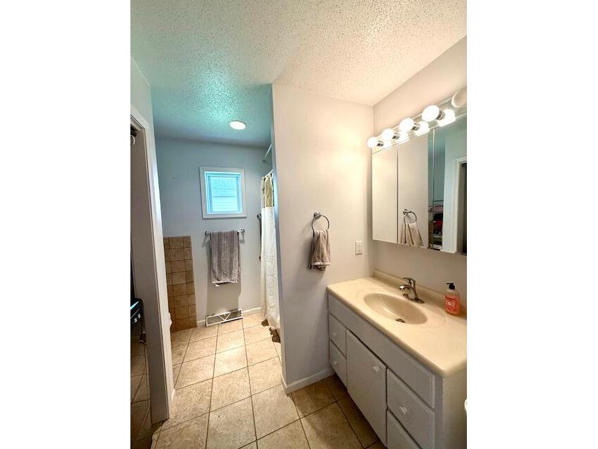 307 Main Caledonia MN 55921 1928162 image12