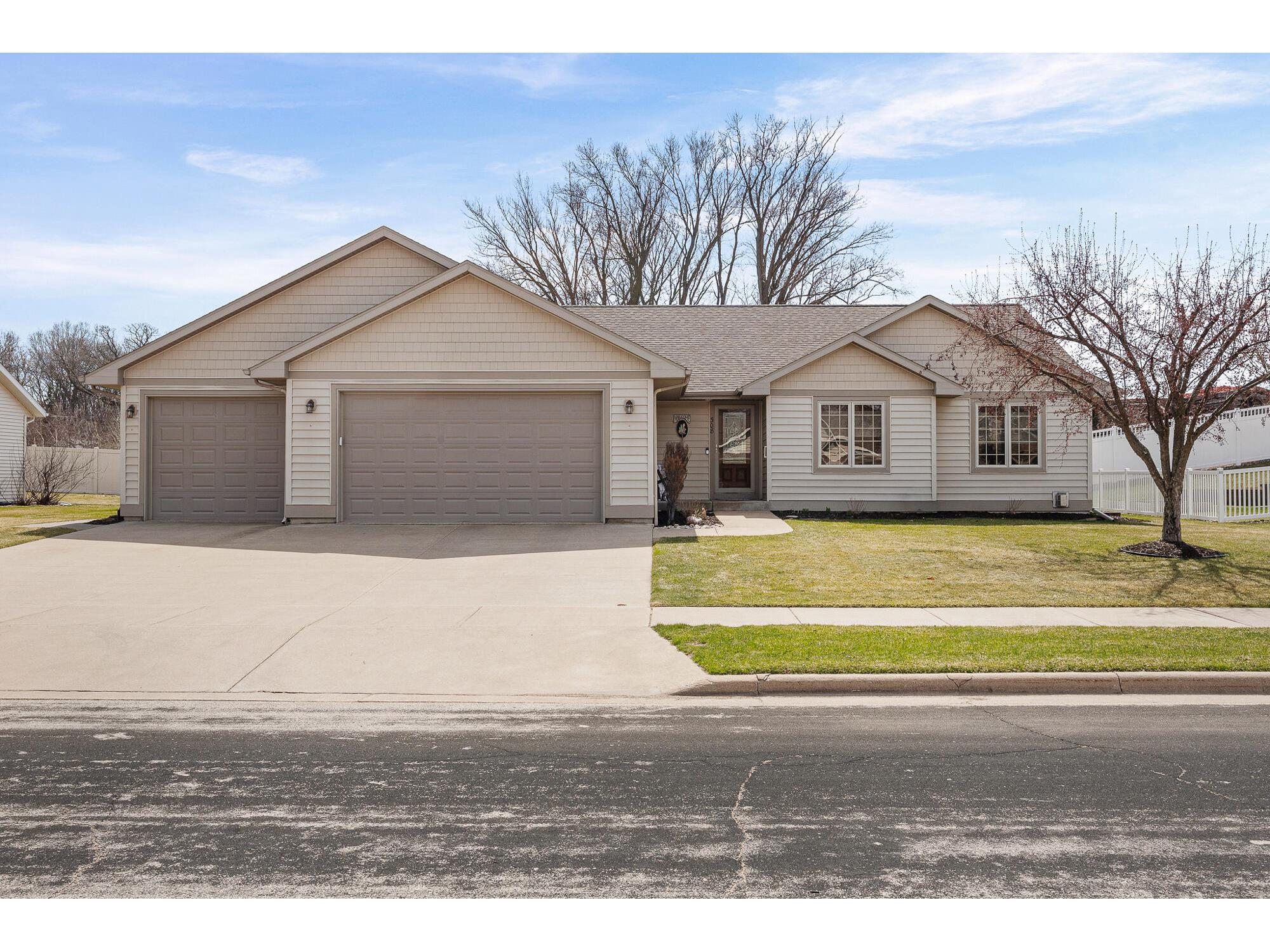 308 Grant Holmen WI 54636 1957138 image1