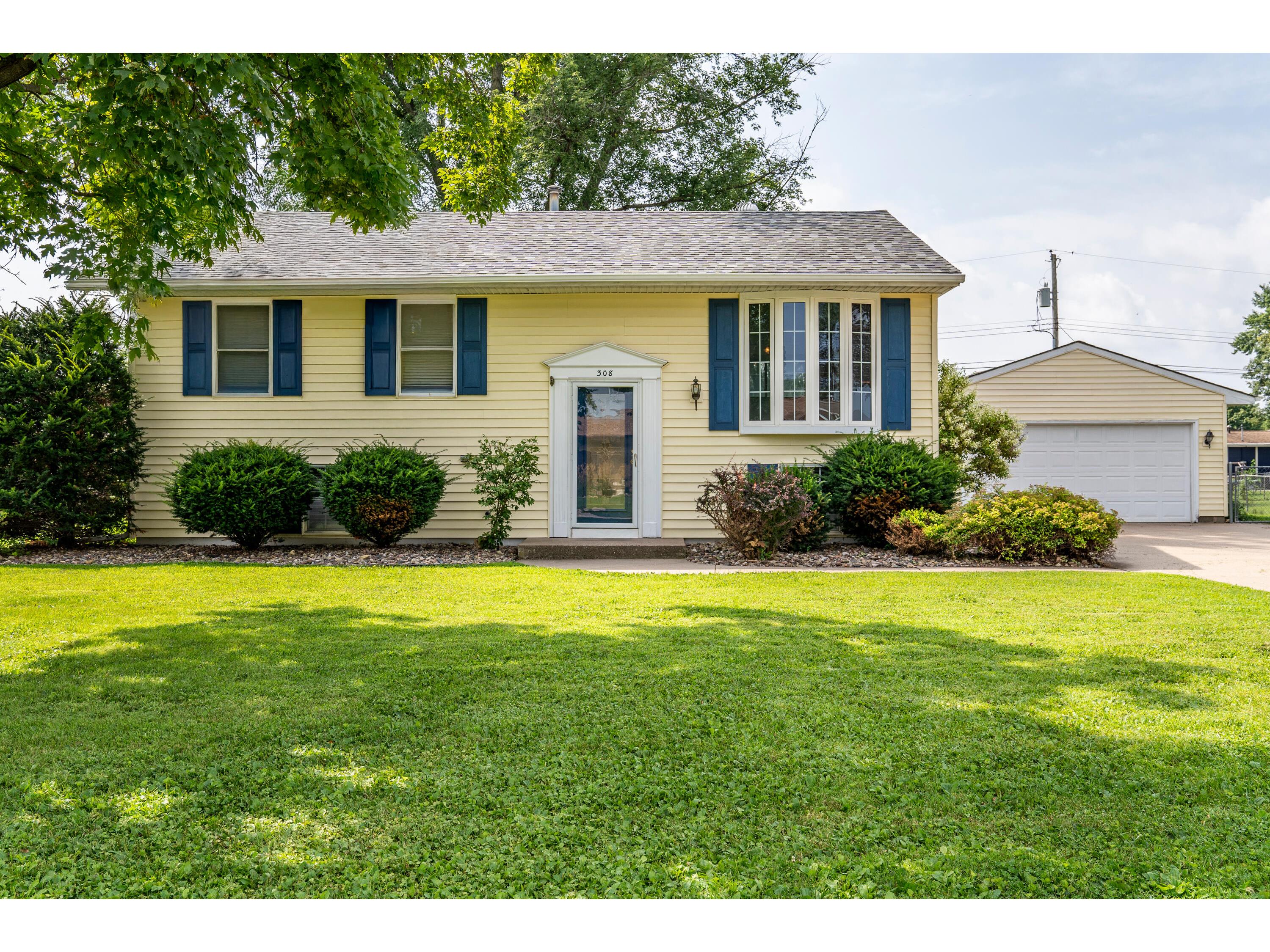 308 Olivet Campbell WI 54603 1930725 image1
