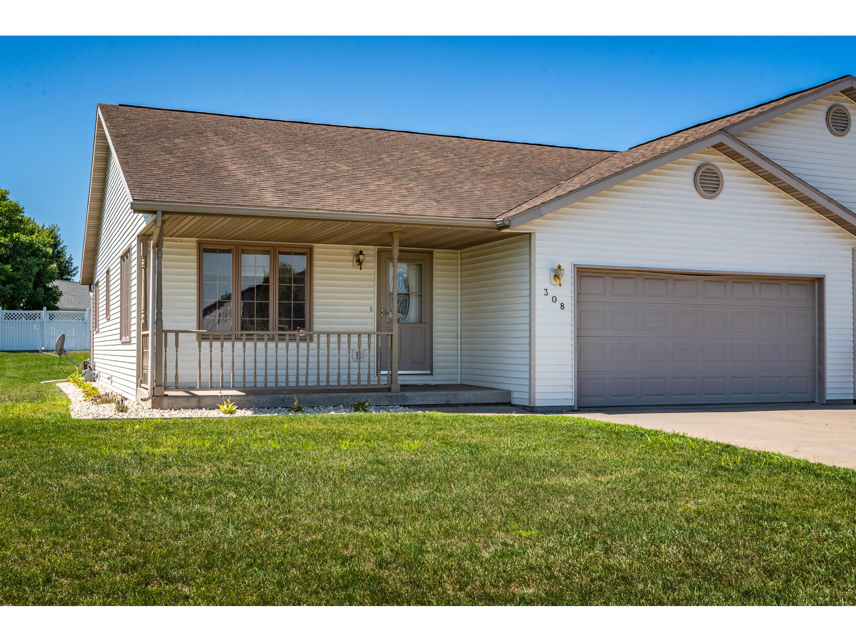 308 Ryan Holmen WI 54636 1846681 image1