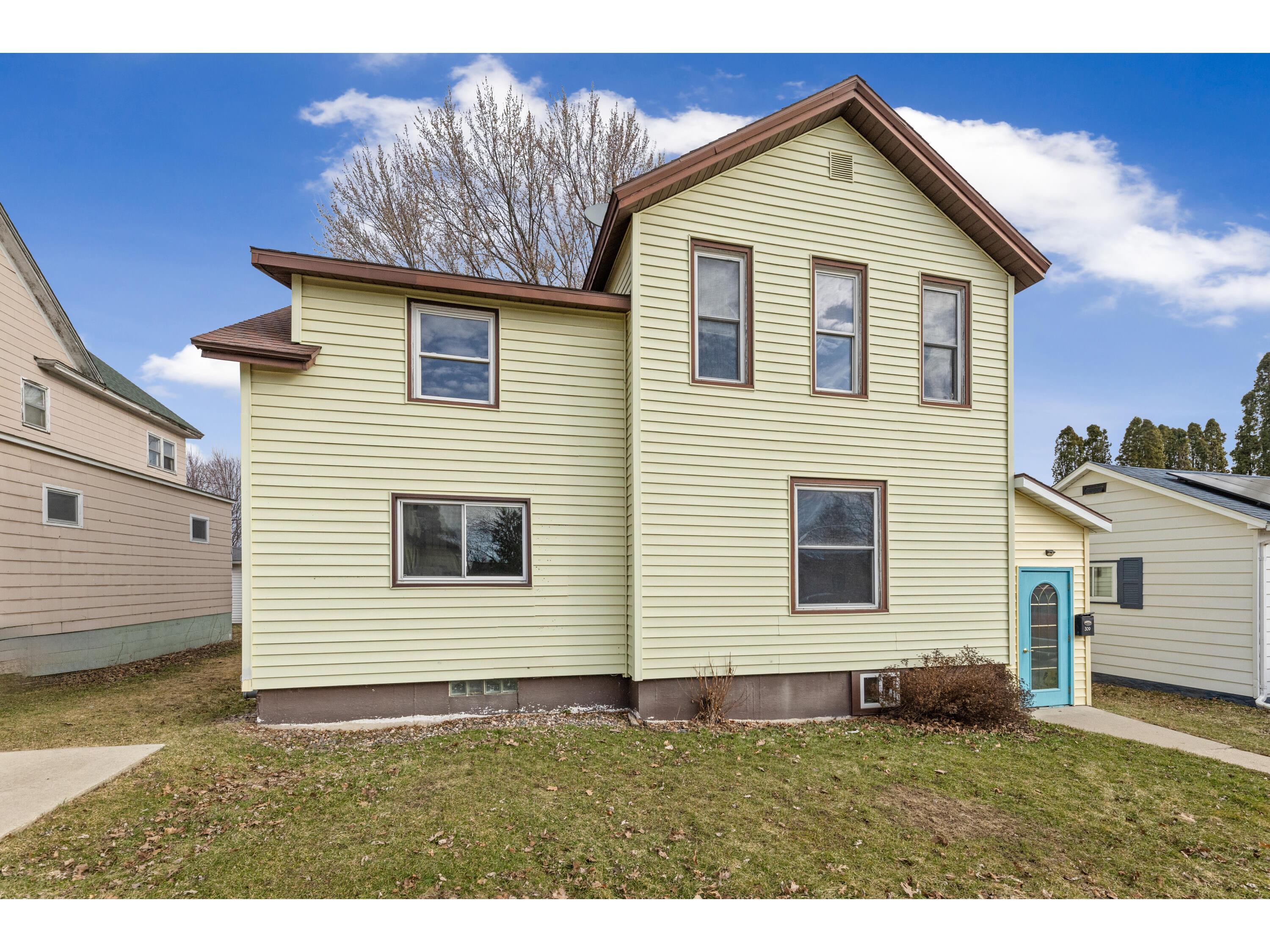 309 Lincoln Caledonia MN 55921 1952099 image1