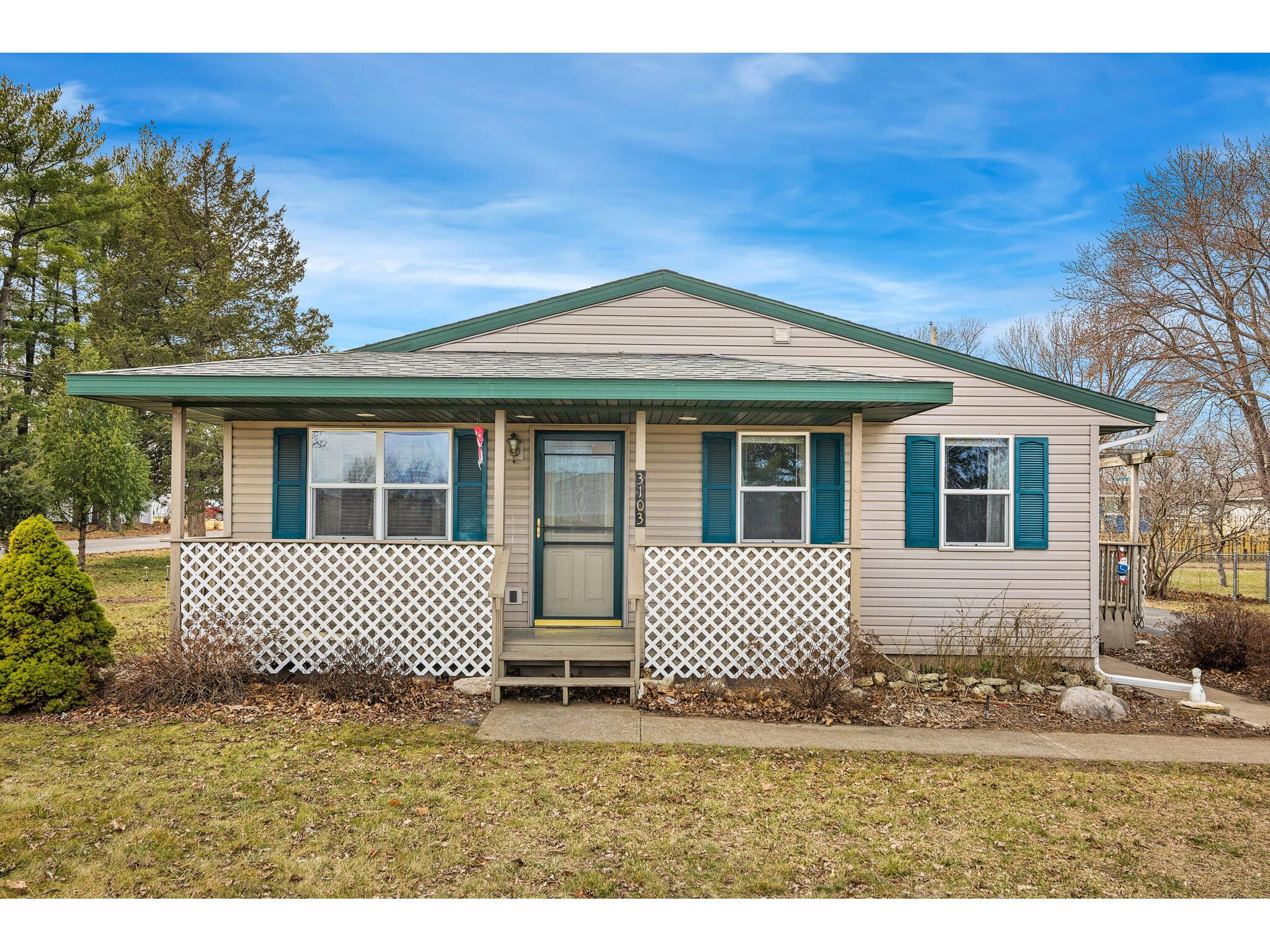 3103 Lakeshore Campbell WI 54603 1867679 image1