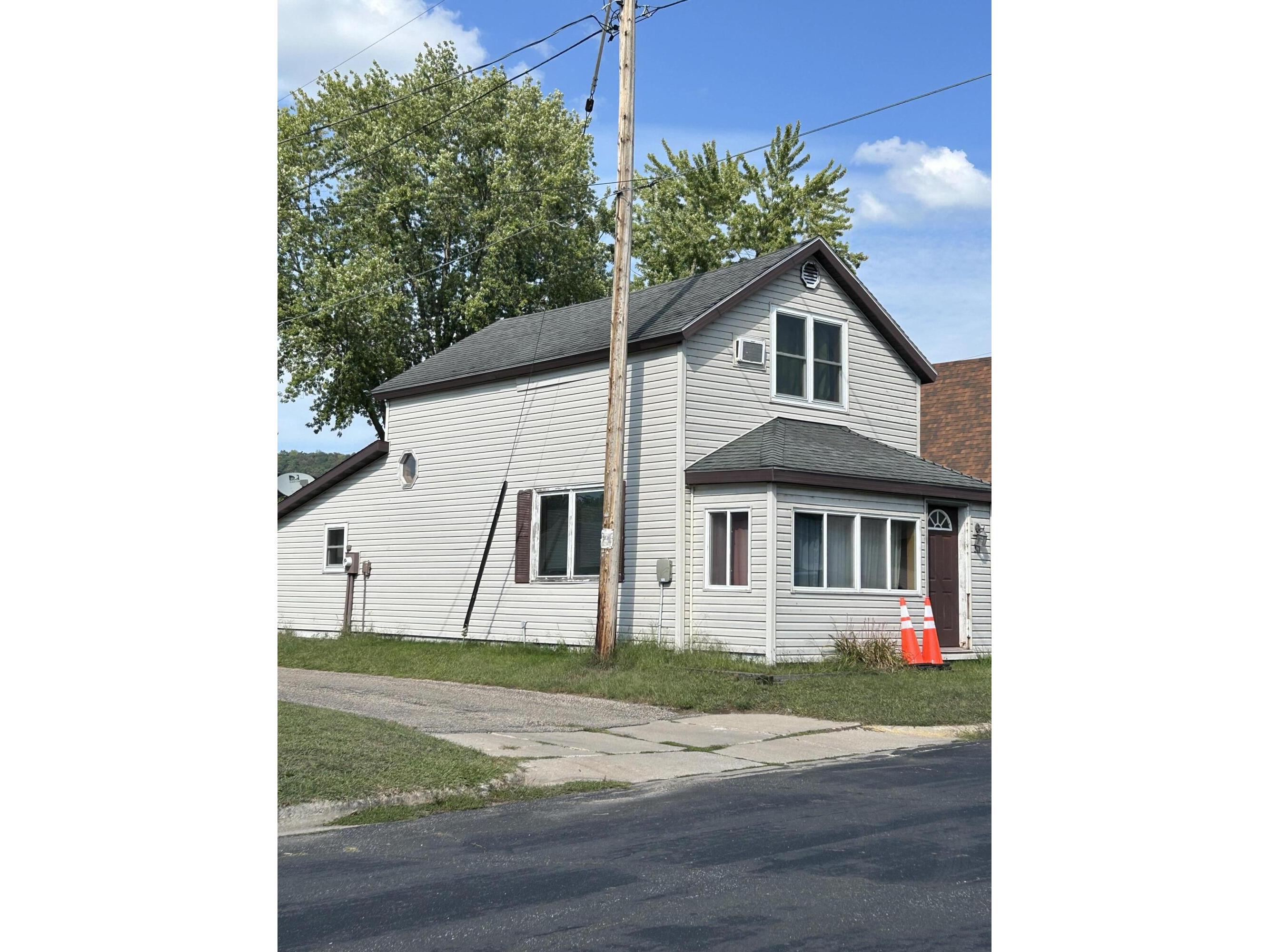 311 Broadway Stoddard WI 54658 1889189 image1