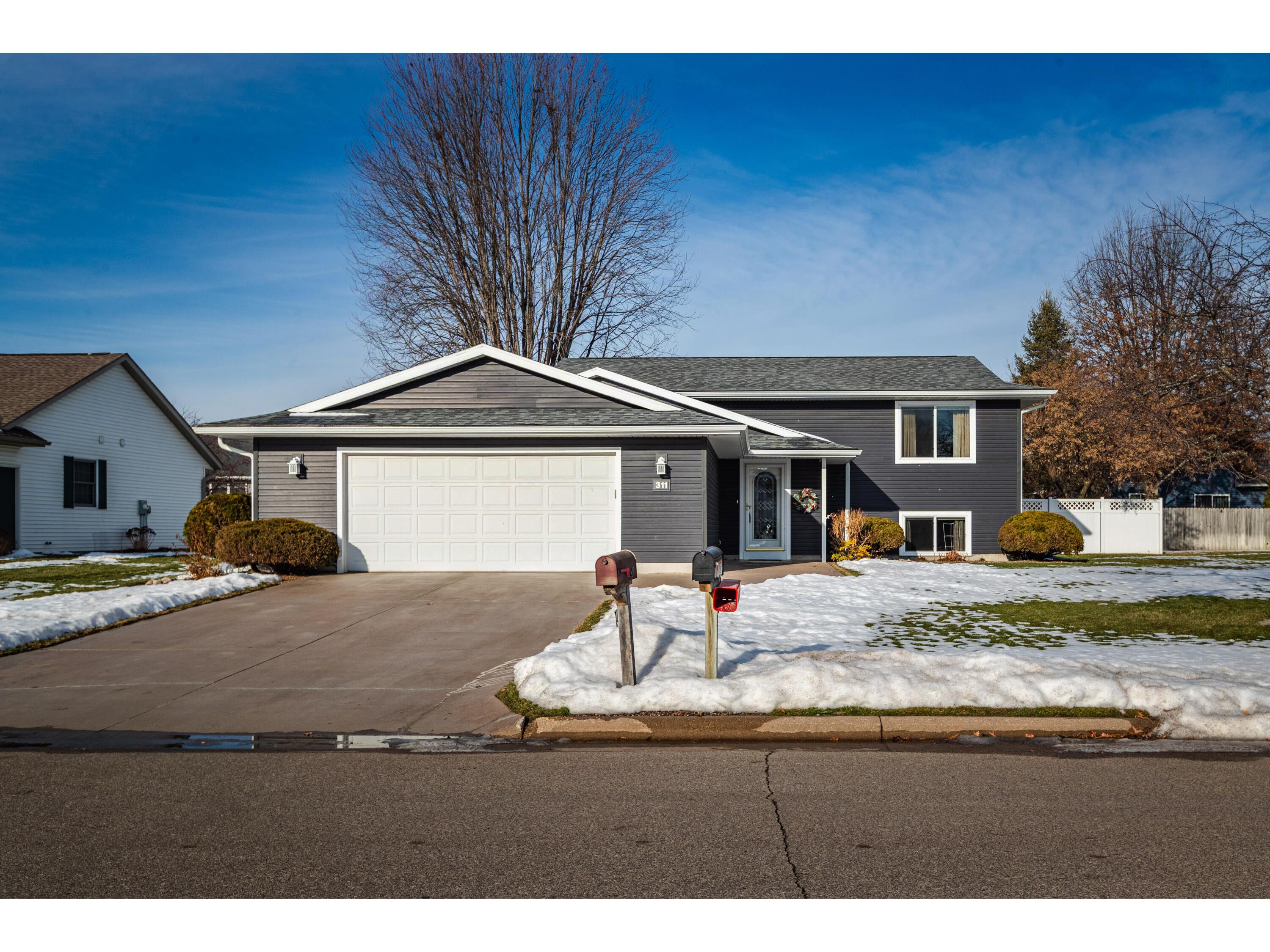 311 Kenneda Holmen WI 54636 1945770 image1