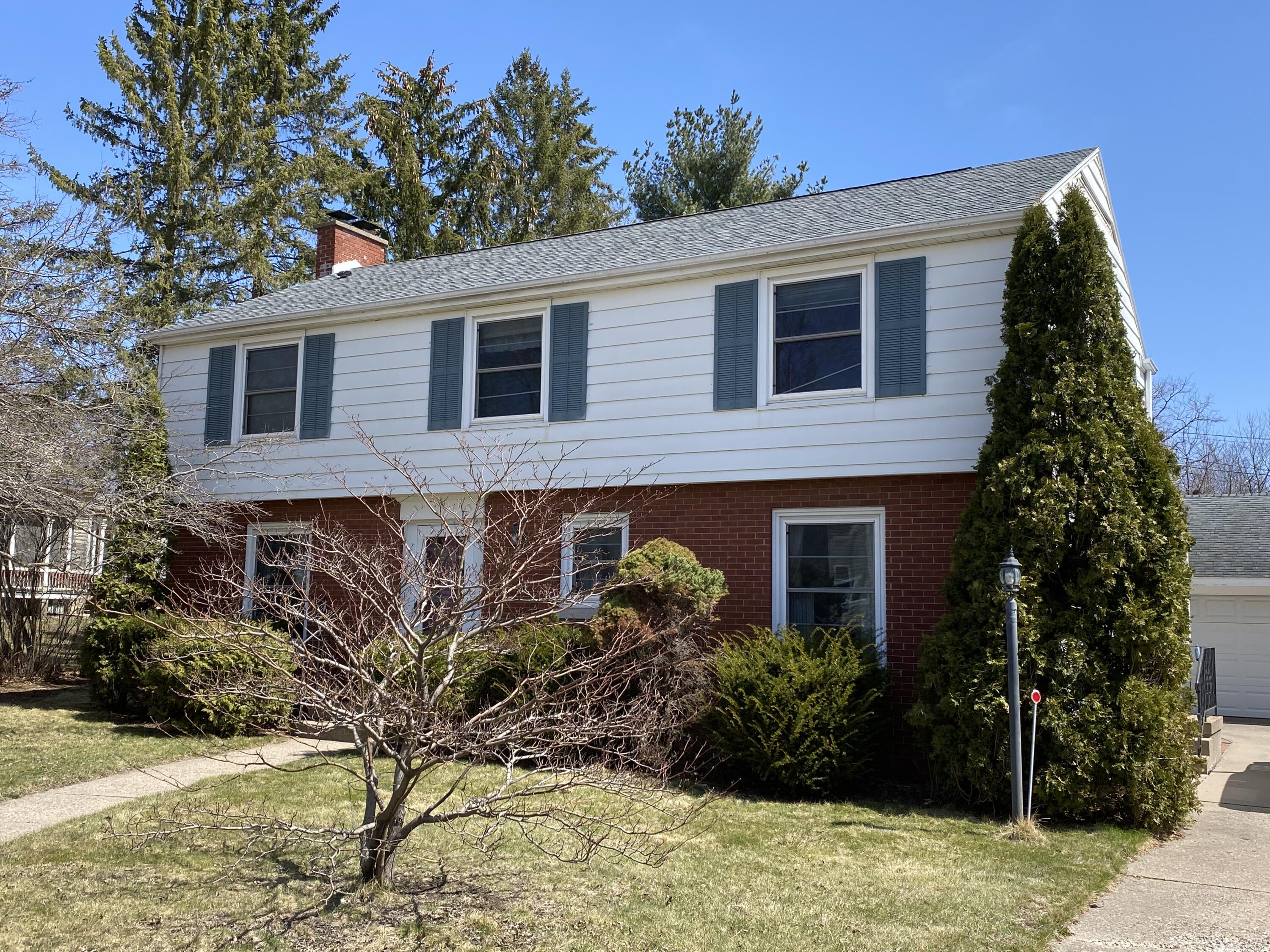 311 N Spring St, Sparta, WI, 54656 MLS 1788350 Edina Realty