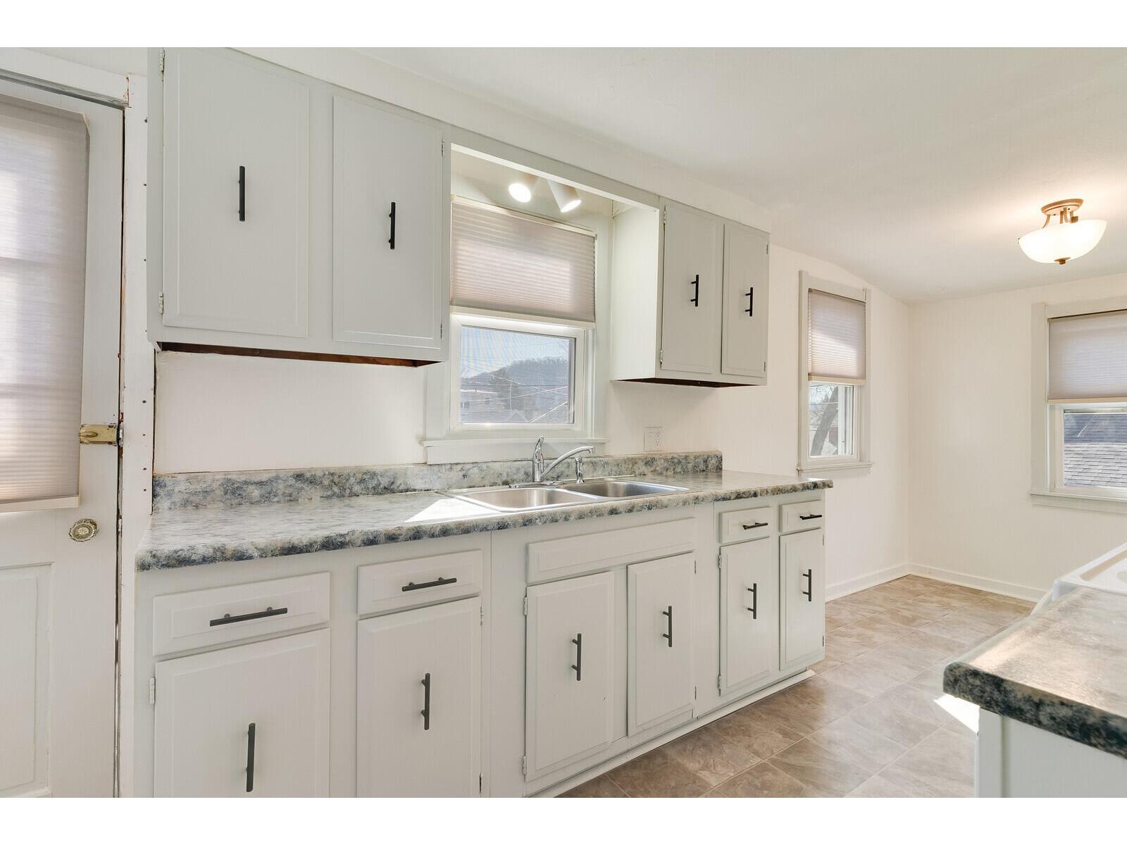 313 23rd #307309311 La Crosse WI 54601 1958143 image33