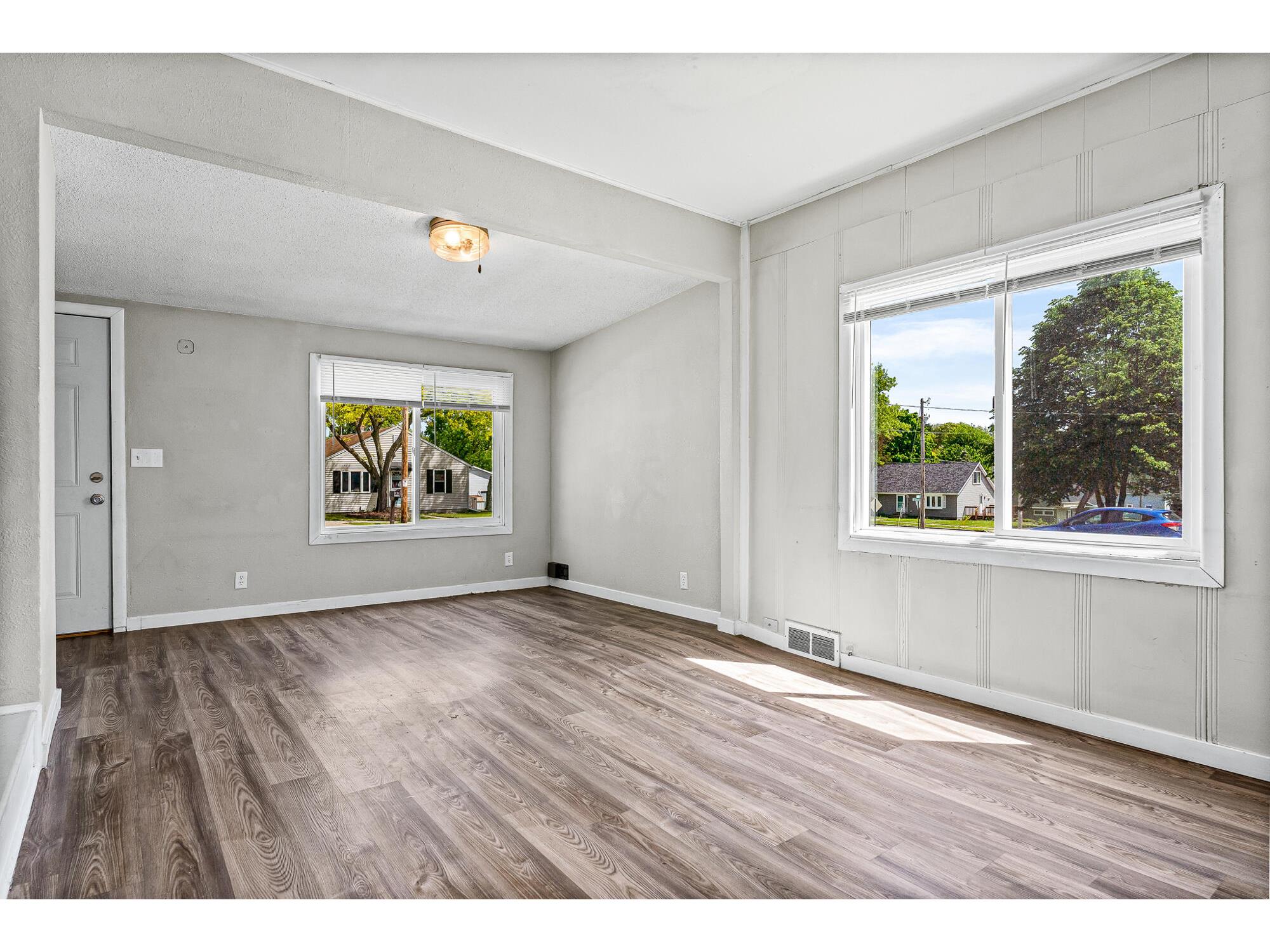 313 8th Onalaska WI 54650 1963663 image3