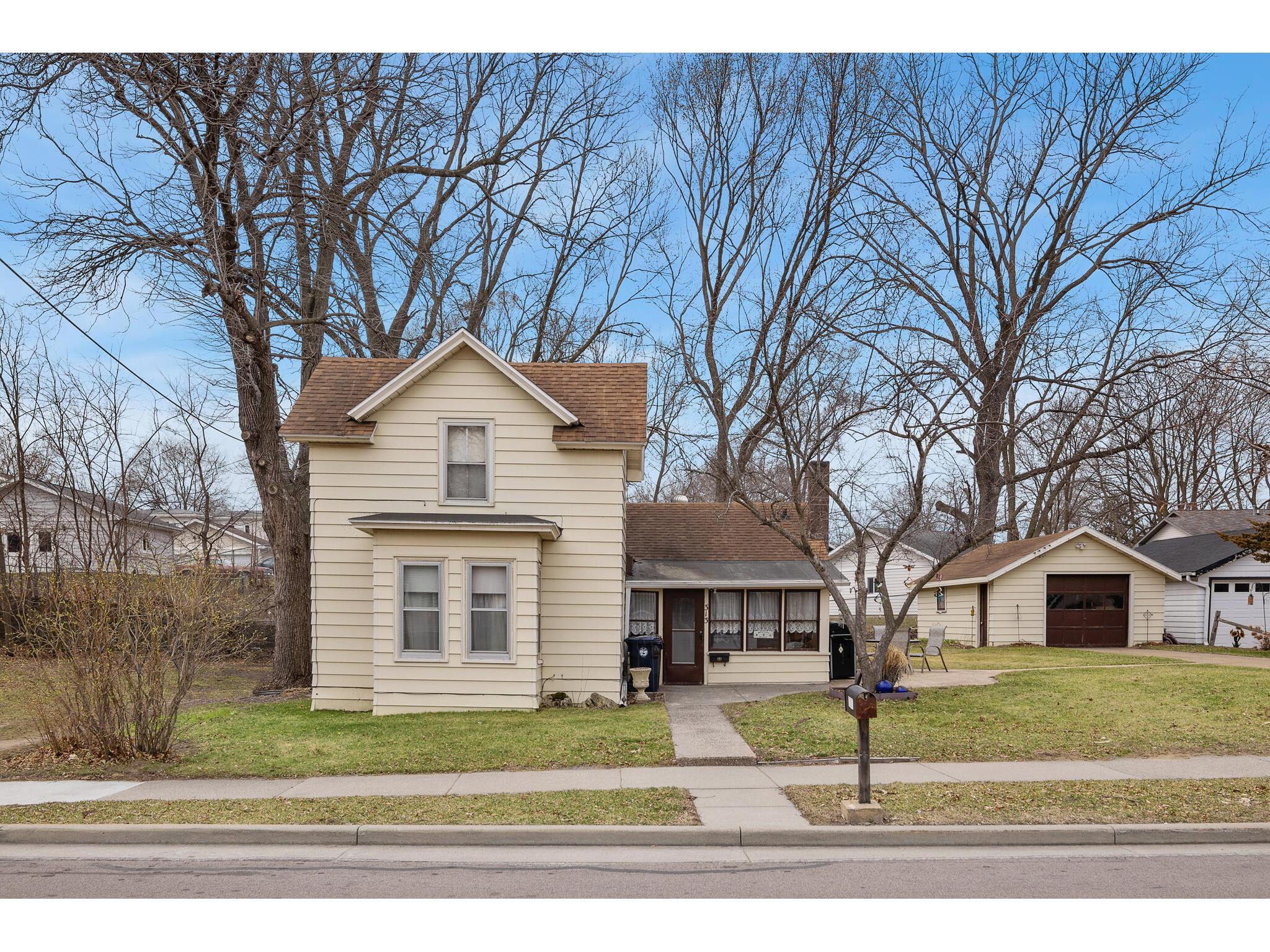 313 4th Onalaska WI 54650 1869837 image1