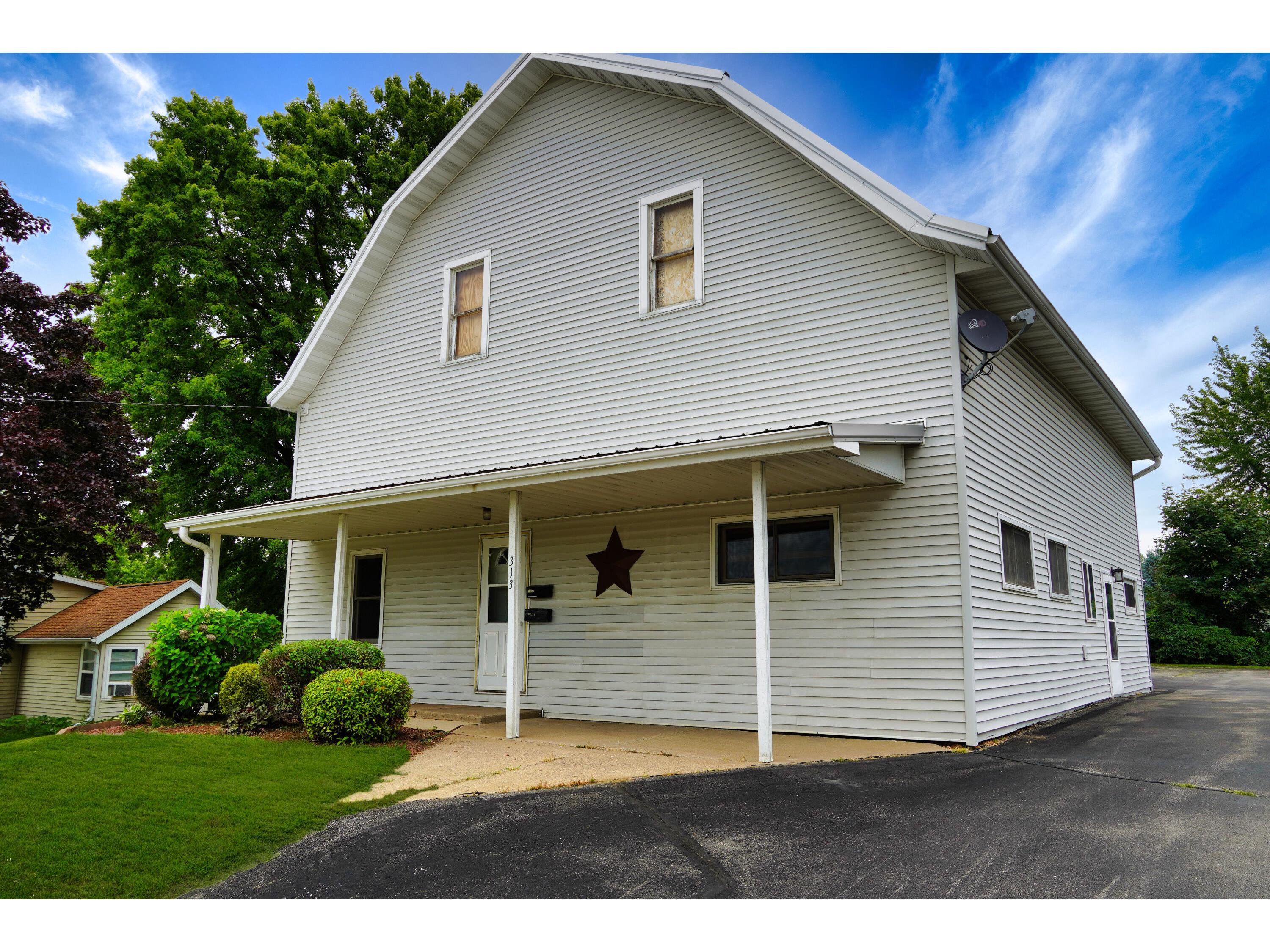 313 N Main Viroqua WI 54665 1926247 image1