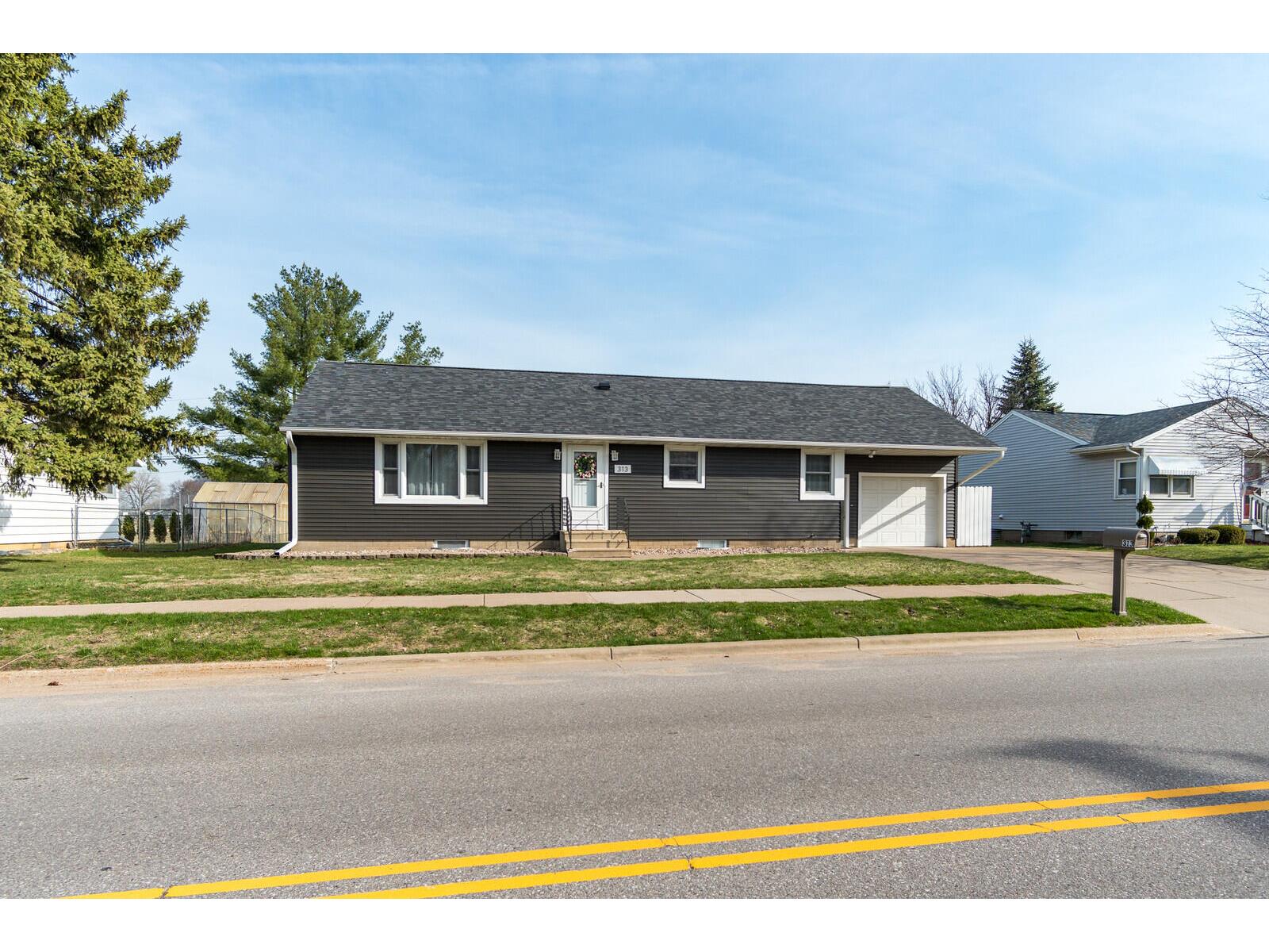 313 Sunset Holmen WI 54636 1830271 image1