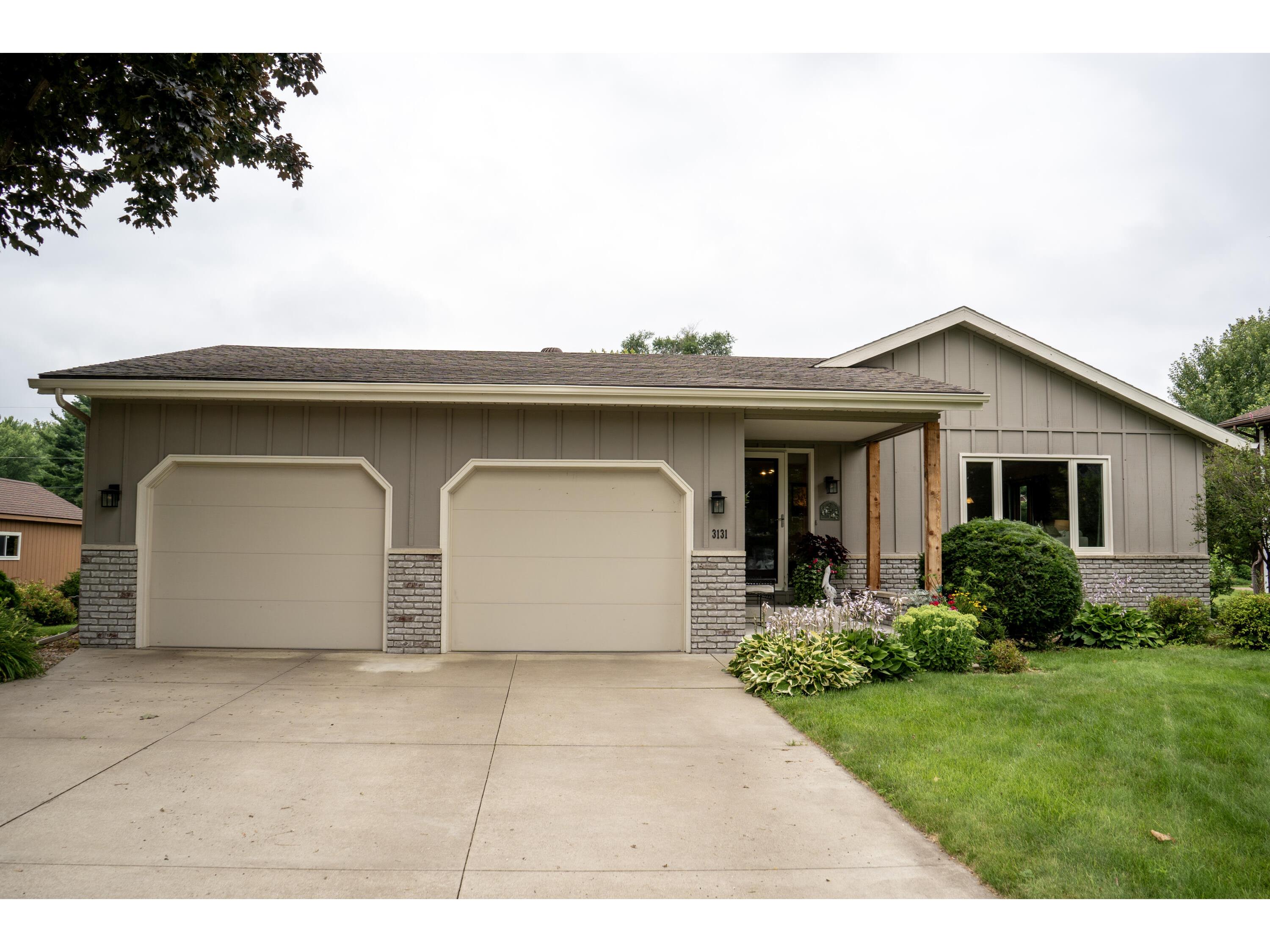 3131 Howry Campbell WI 54603 1885202 image1