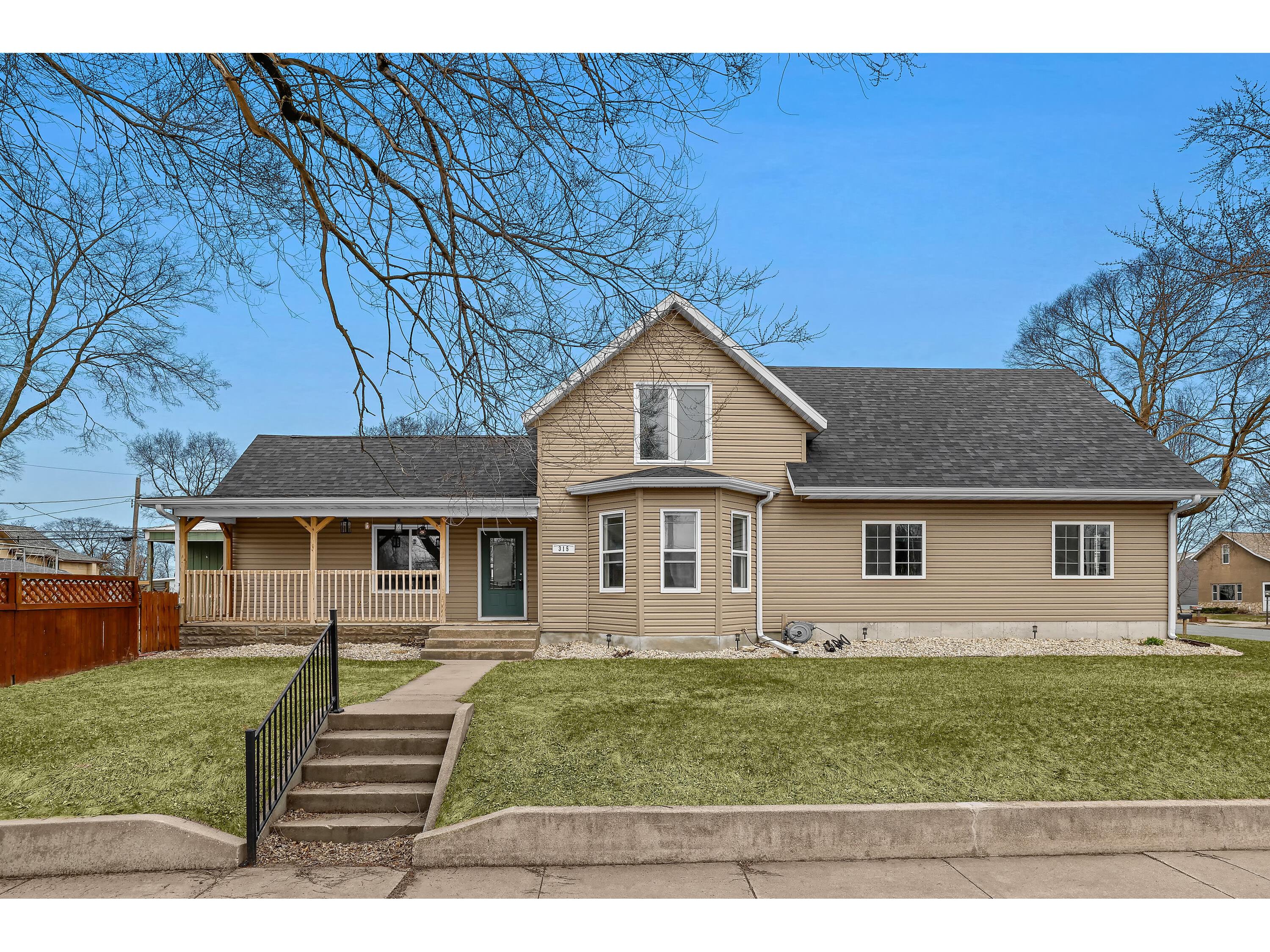 315 Green Onalaska WI 54650 1912361 image1