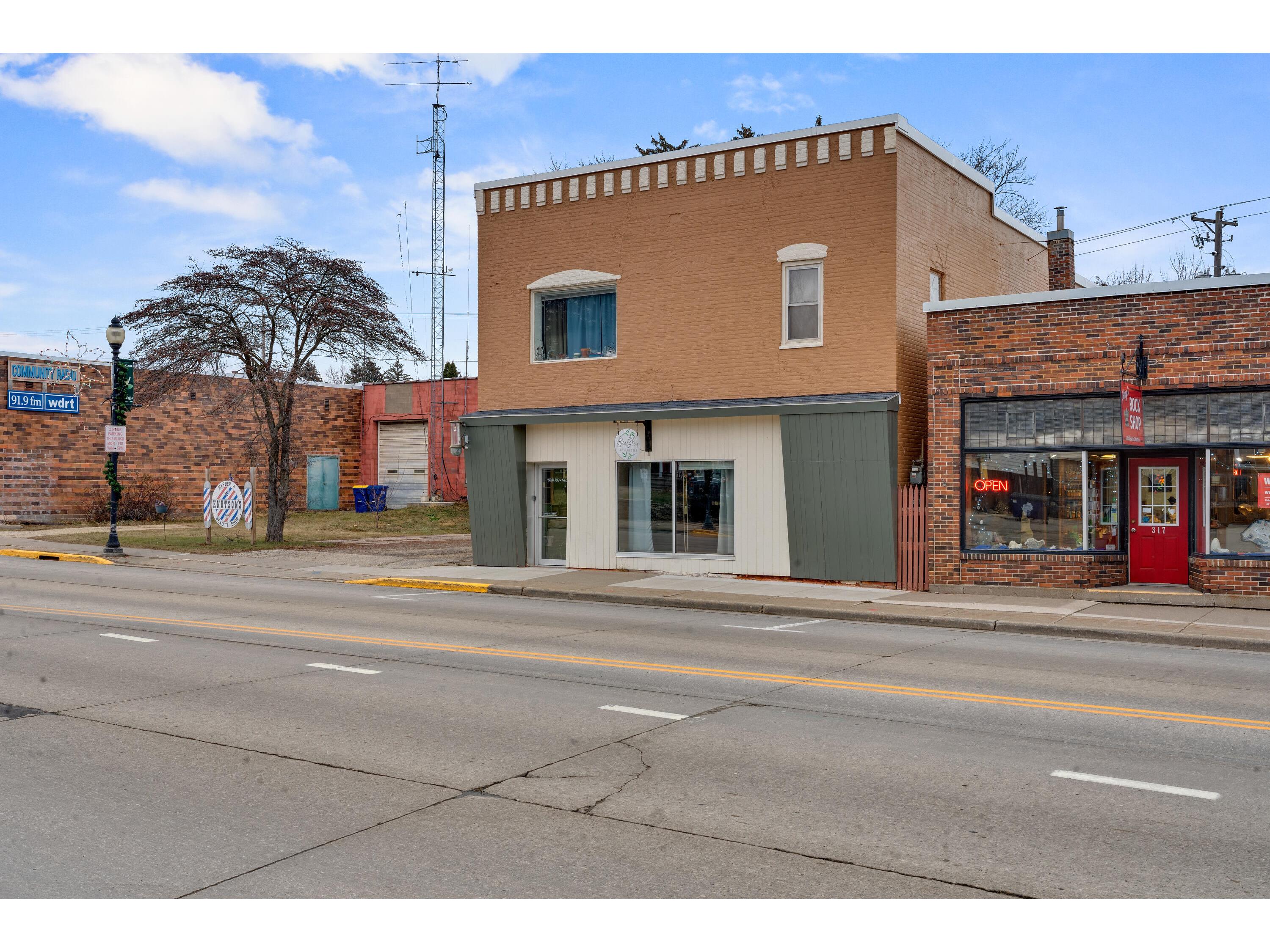 315 S Main Viroqua WI 54665 1939975 image1