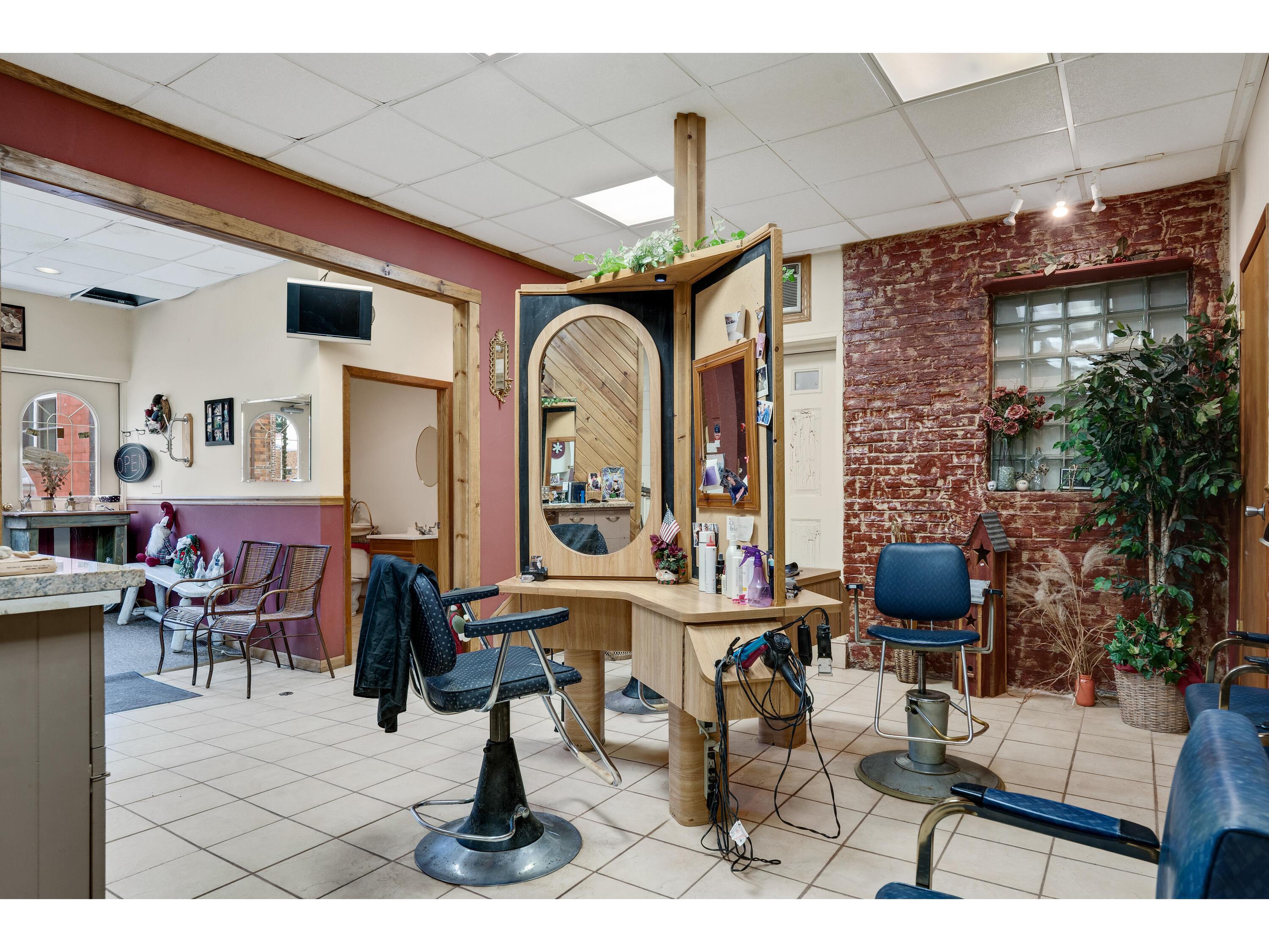 315 S Main Viroqua WI 54665 1939975 image17