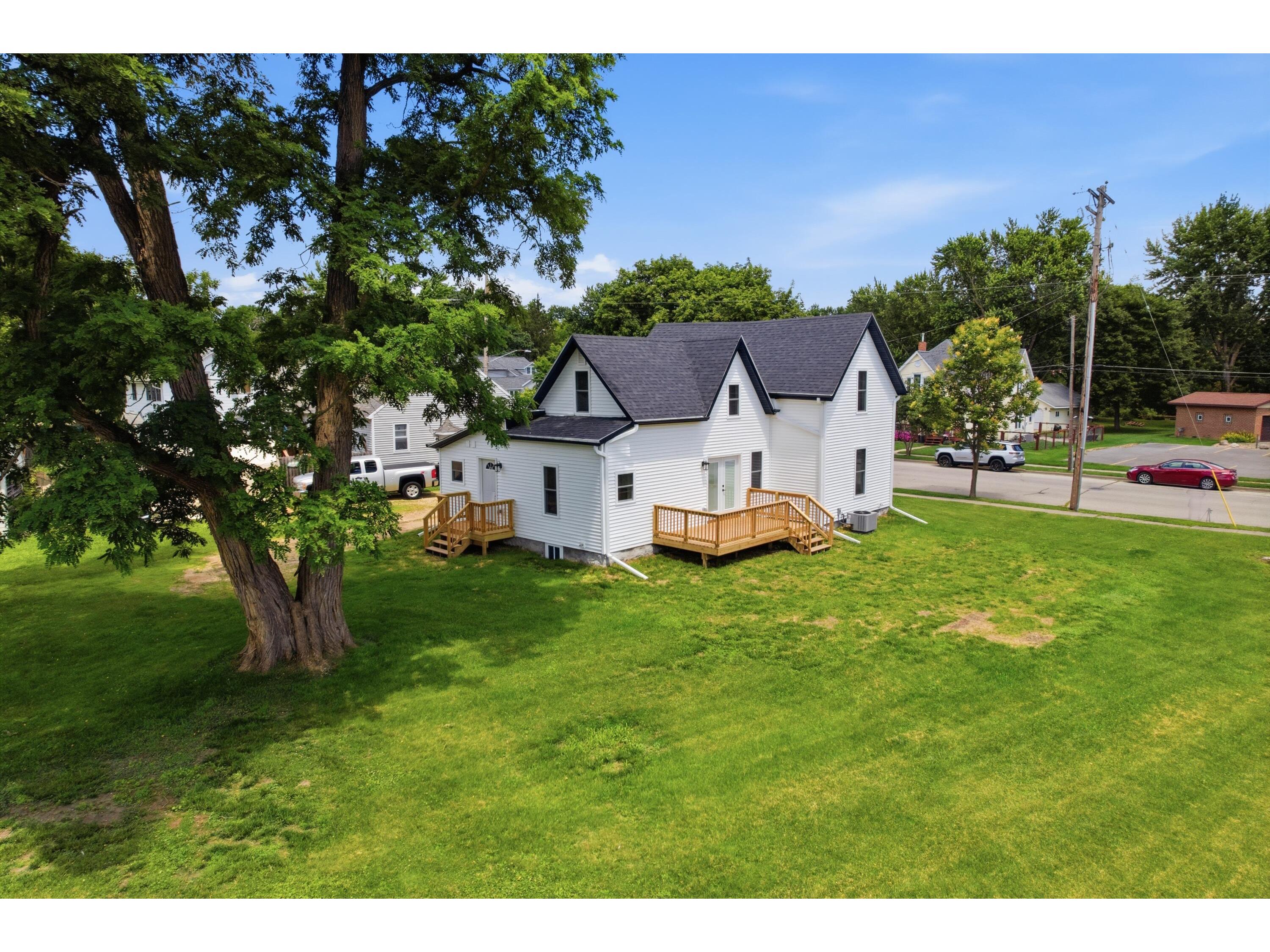 316 N Court Sparta WI 54656 1968941 image19