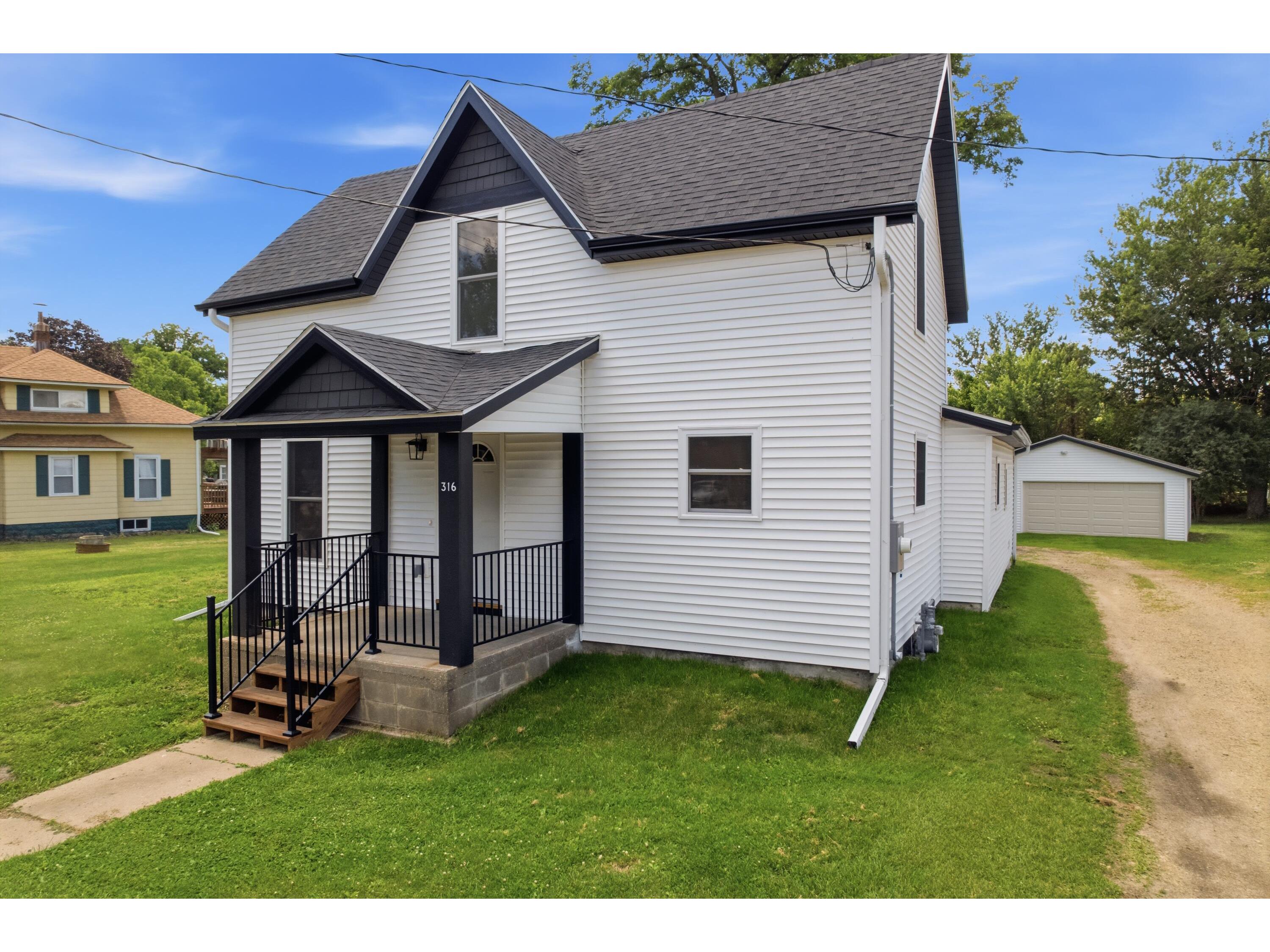 316 N Court Sparta WI 54656 1968941 image2