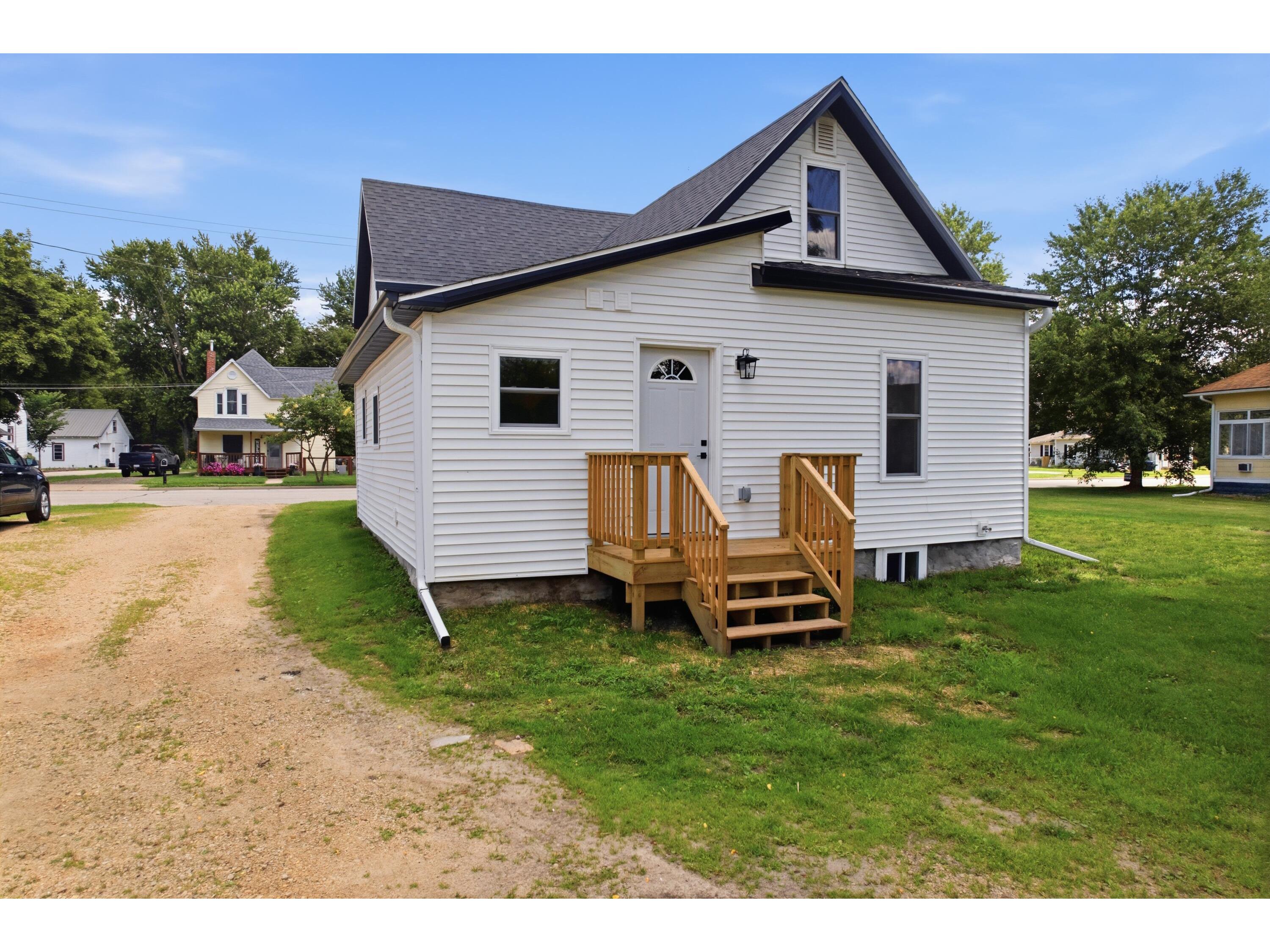 316 N Court Sparta WI 54656 1968941 image20