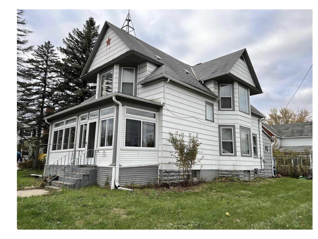 316 Pine Sparta WI 54656 1872334 image1