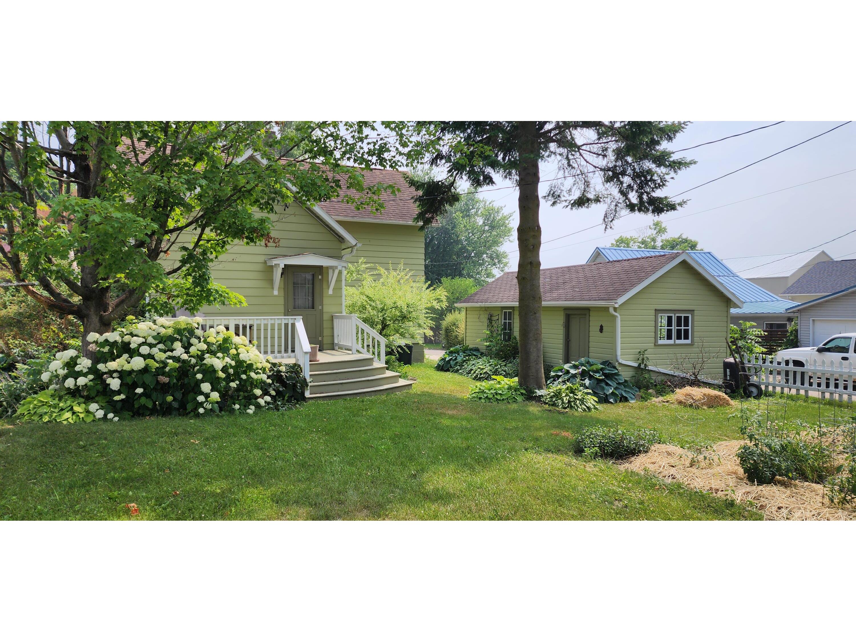 318 E Parkinson Viroqua WI 54665 1841030 image1