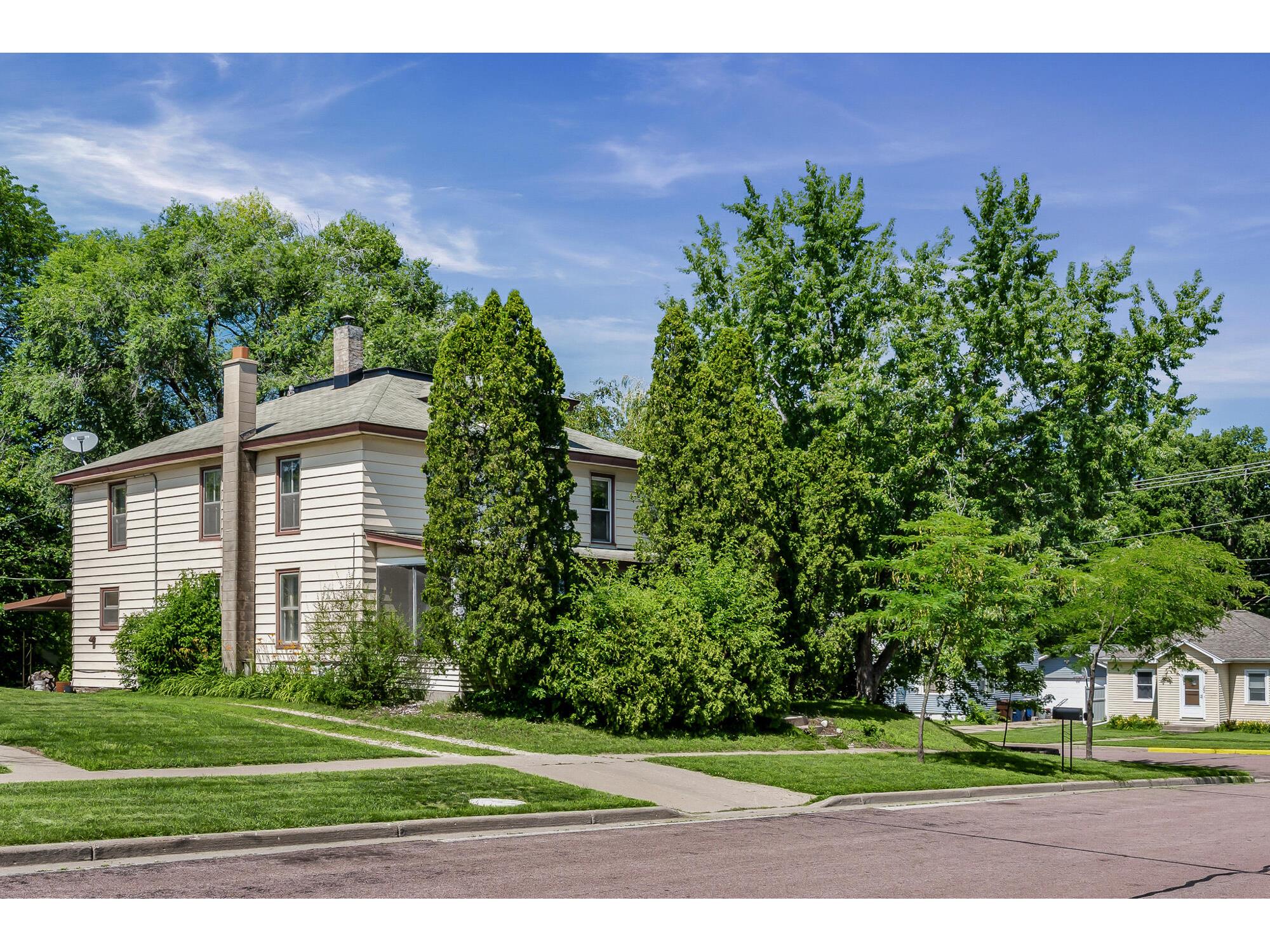 319 Locust Onalaska WI 54650 1970907 image1