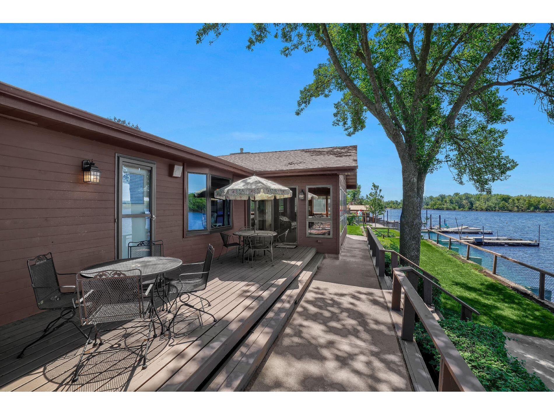 3203 Lauderdale La Crosse WI 54603 1892606 image1