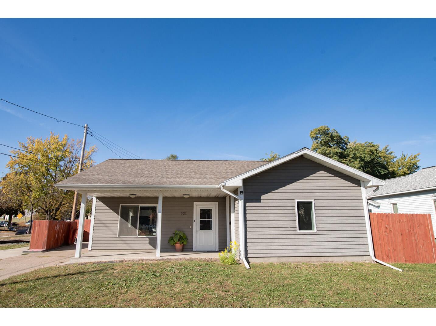 321 Baker Winona MN 55987 1896213 image1