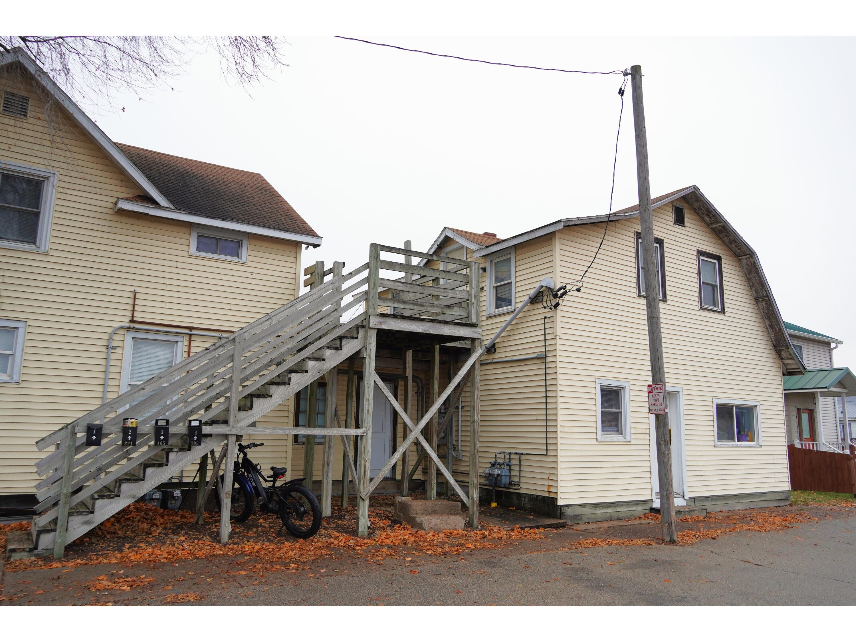 321 E Washington Prairie Du Chien WI 53821 1944033 image10