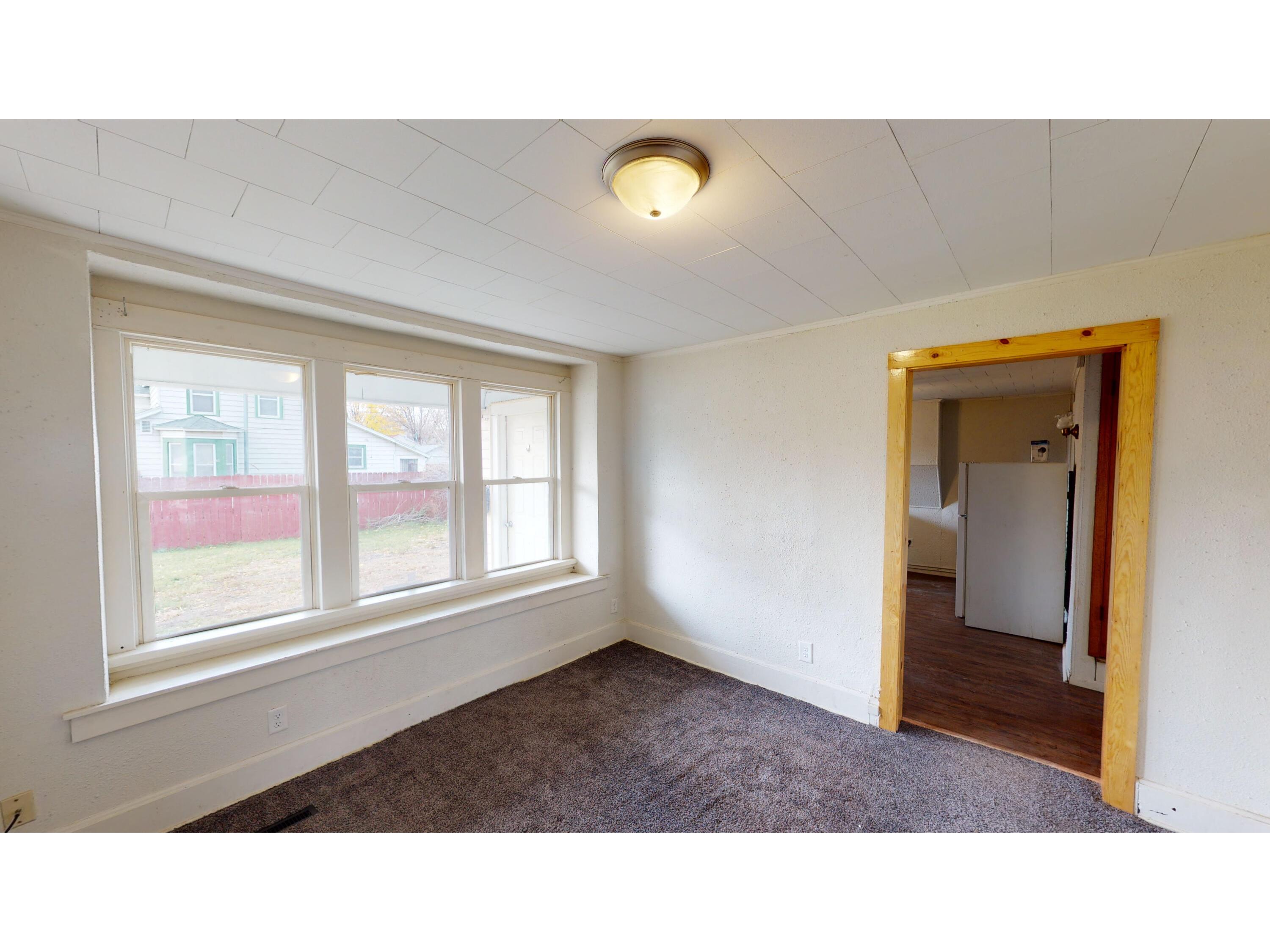 321 E Washington Prairie Du Chien WI 53821 1944033 image15