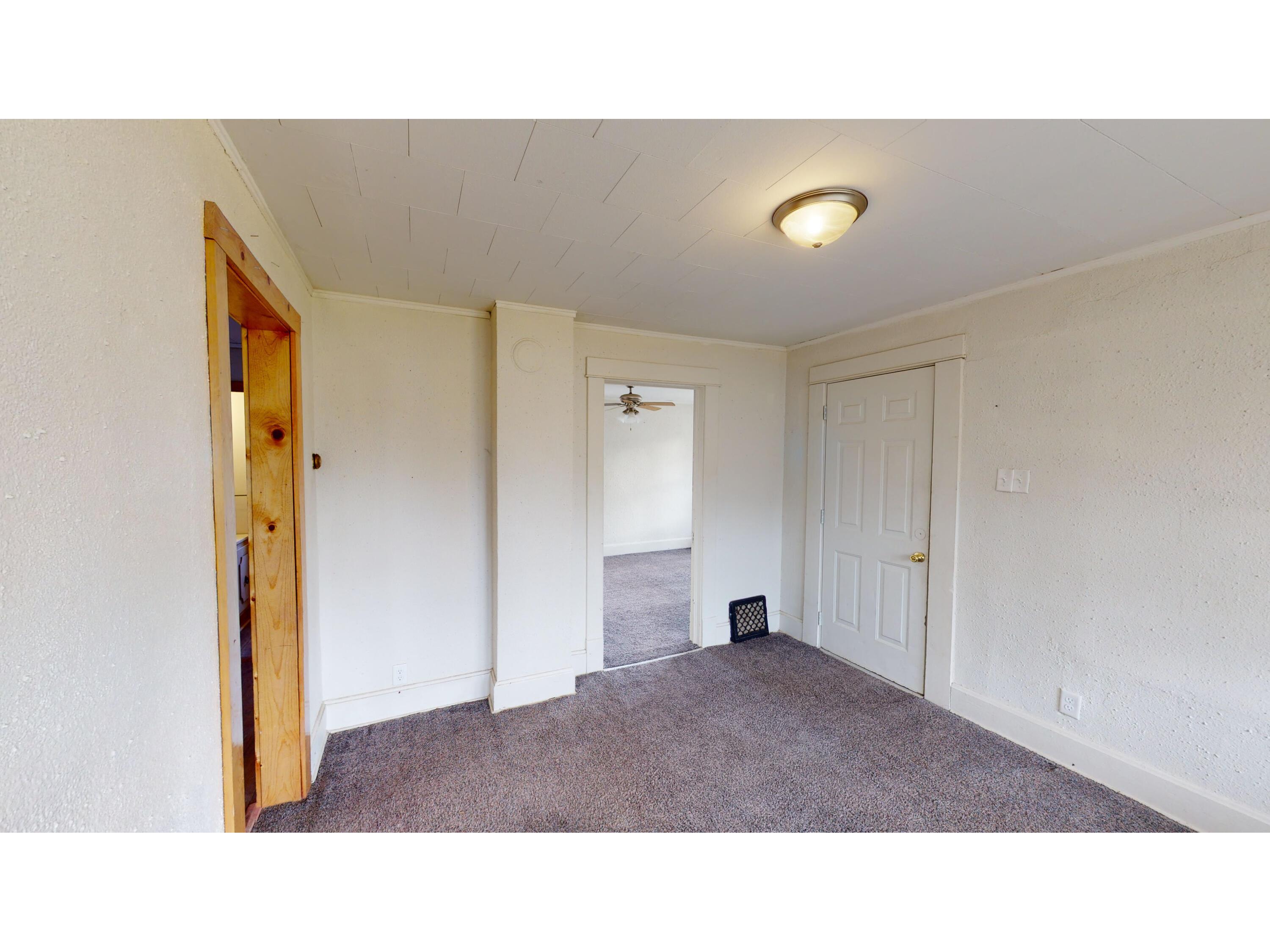 321 E Washington Prairie Du Chien WI 53821 1944033 image16