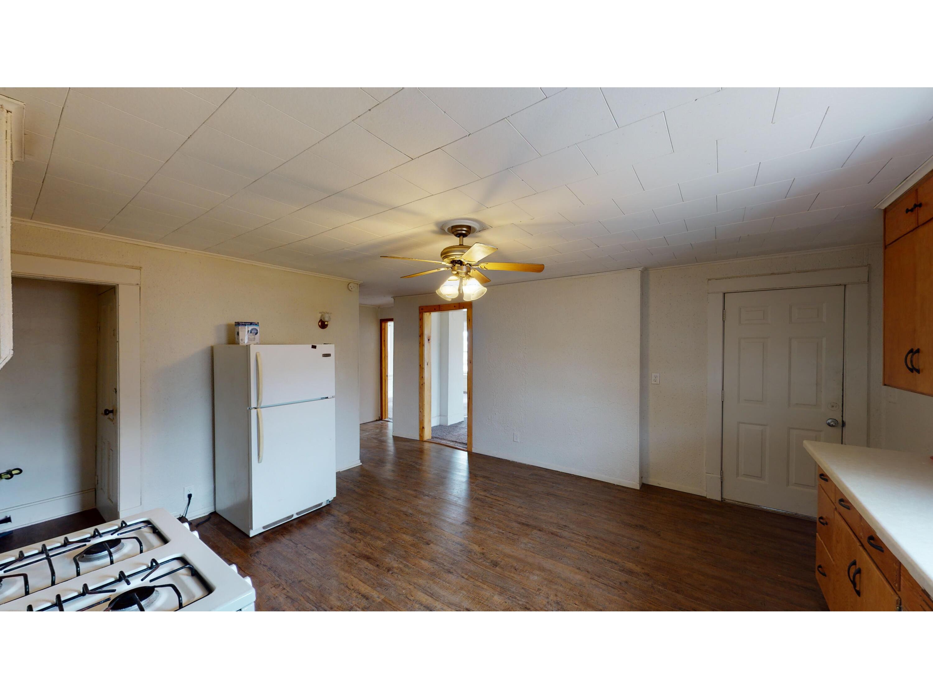 321 E Washington Prairie Du Chien WI 53821 1944033 image18