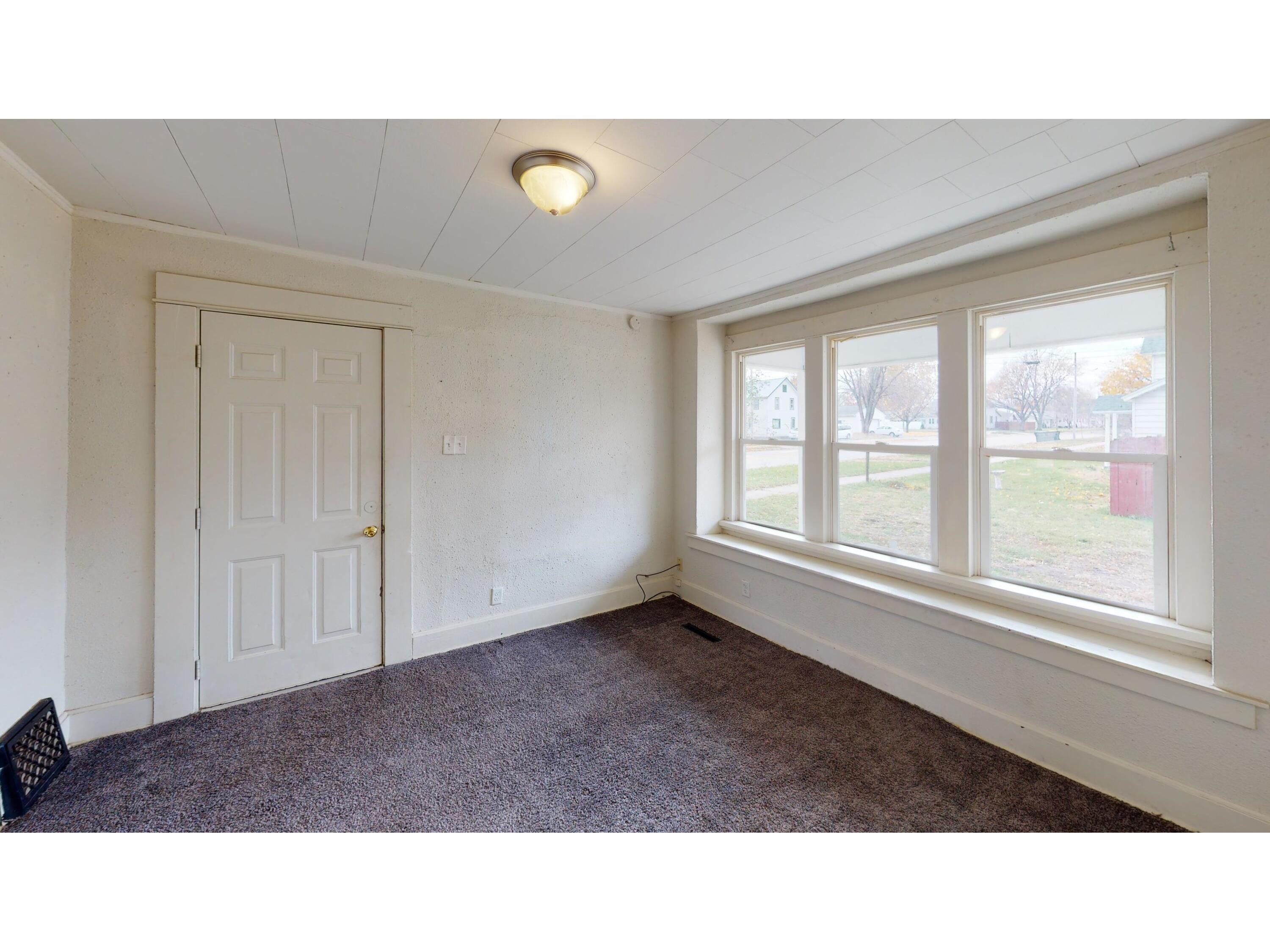 321 E Washington Prairie Du Chien WI 53821 1944033 image22