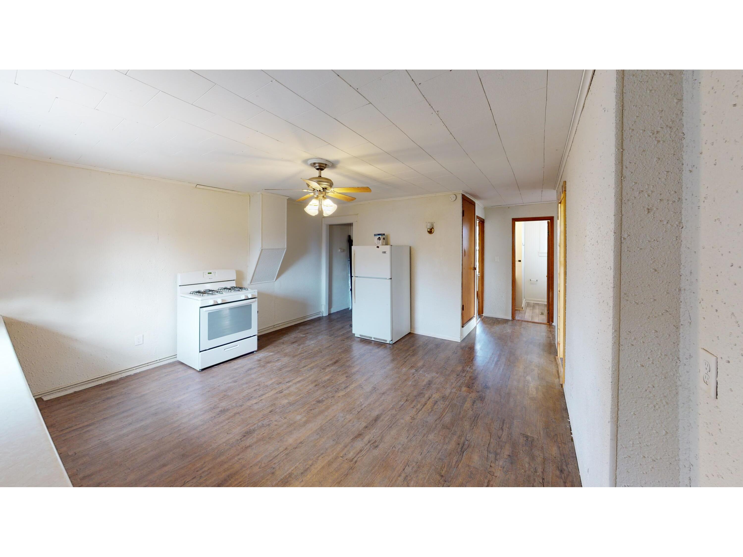 321 E Washington Prairie Du Chien WI 53821 1944033 image23