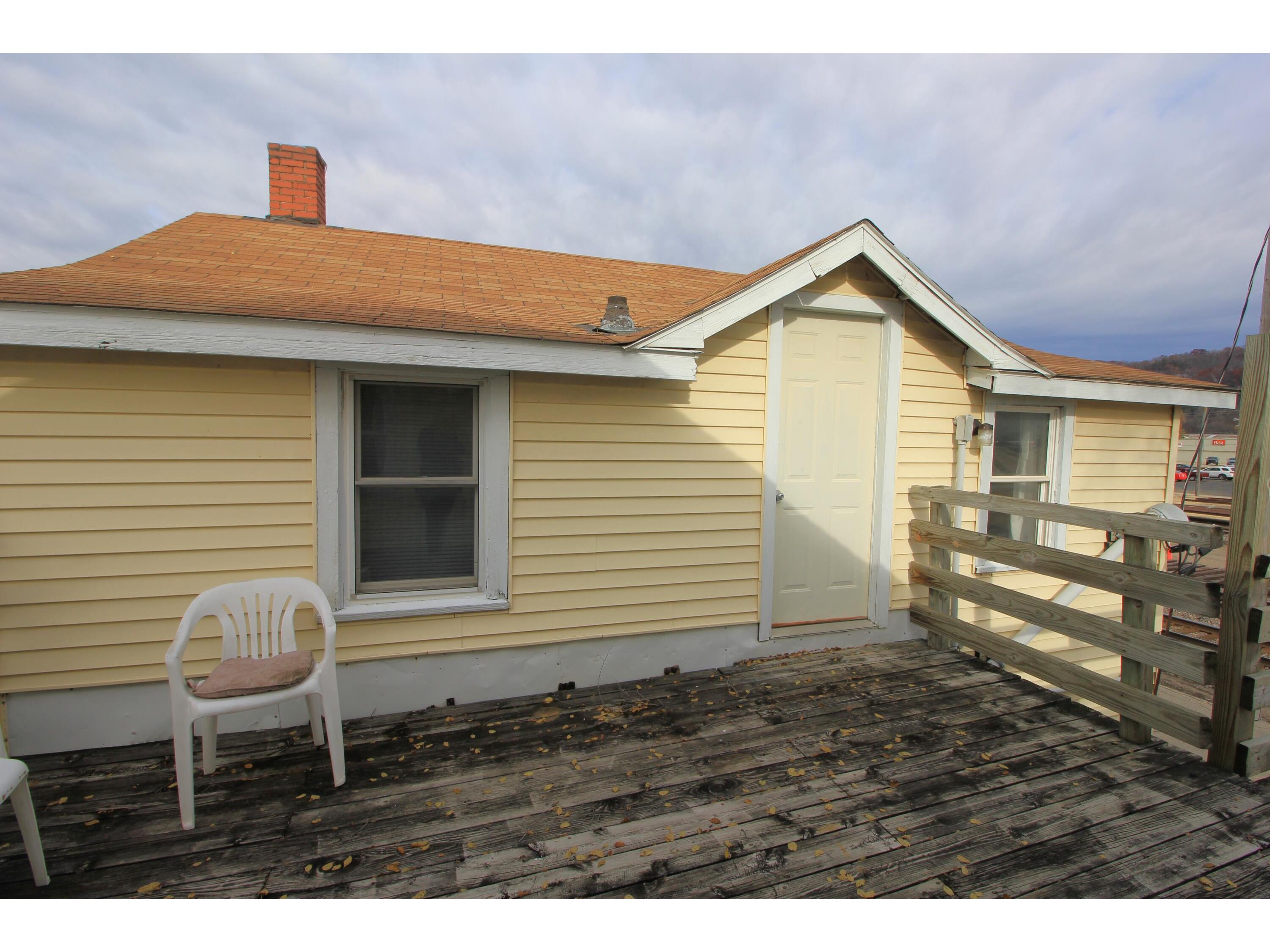 321 E Washington Prairie Du Chien WI 53821 1944033 image27