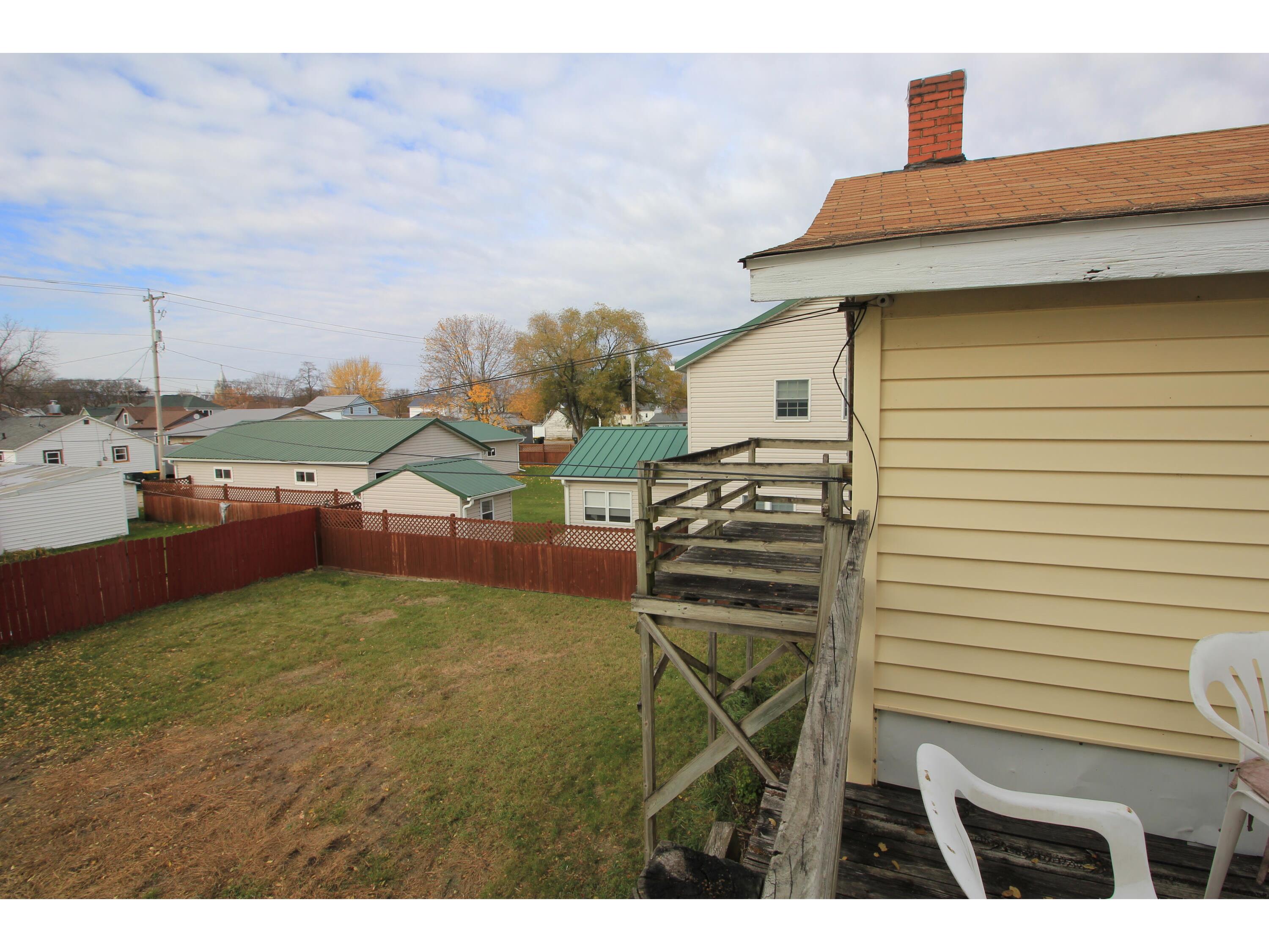 321 E Washington Prairie Du Chien WI 53821 1944033 image28