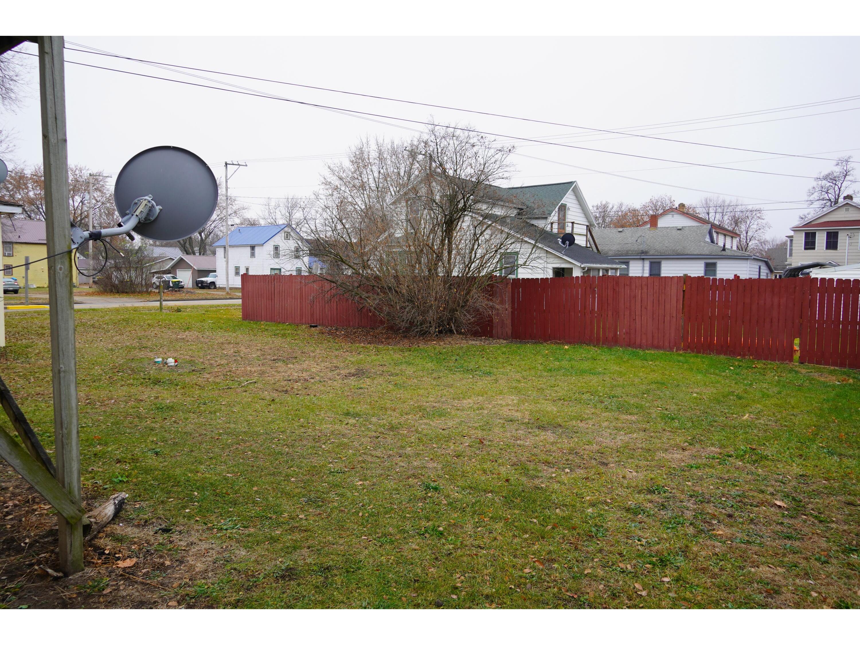 321 E Washington Prairie Du Chien WI 53821 1944033 image30