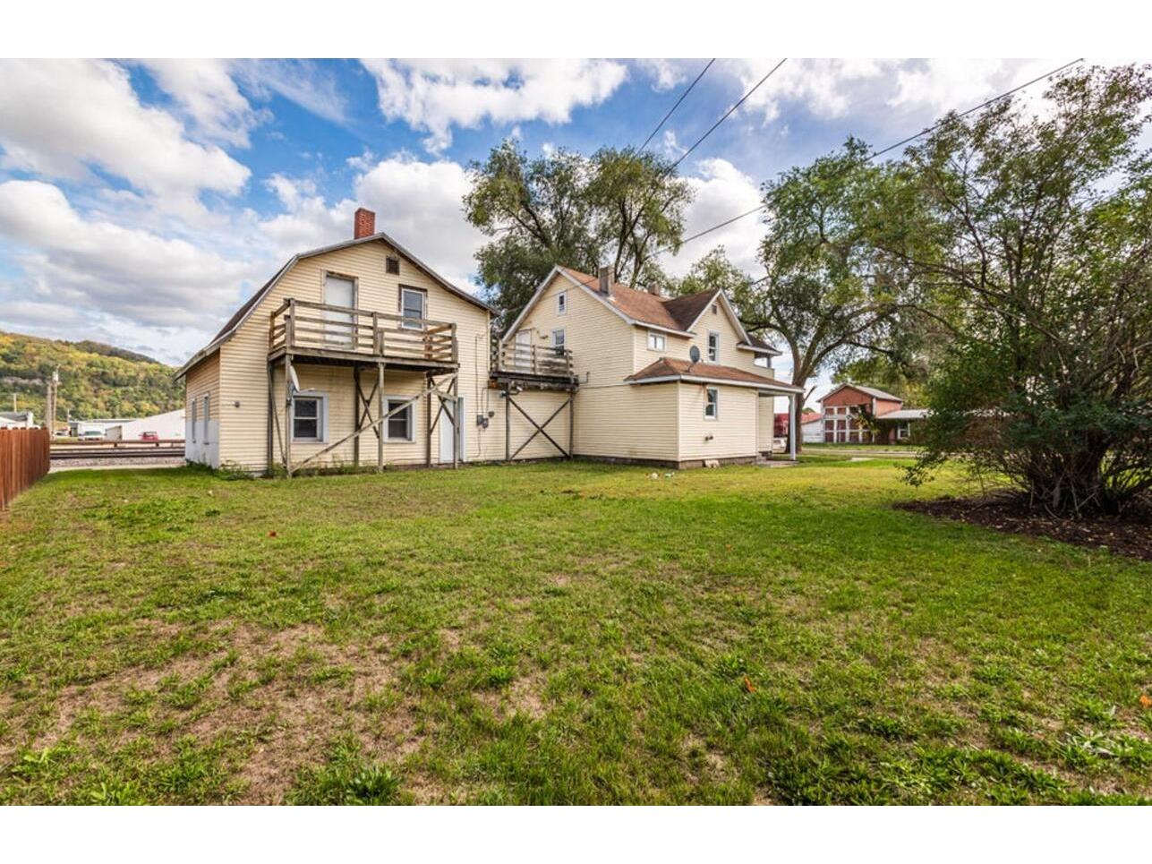 321 E Washington Prairie Du Chien WI 53821 1944033 image5