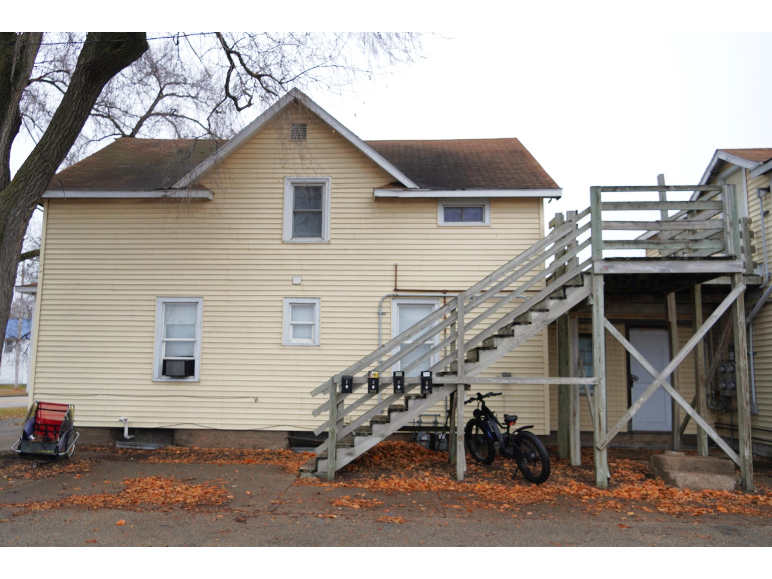 321 E Washington Prairie Du Chien WI 53821 1944033 image9