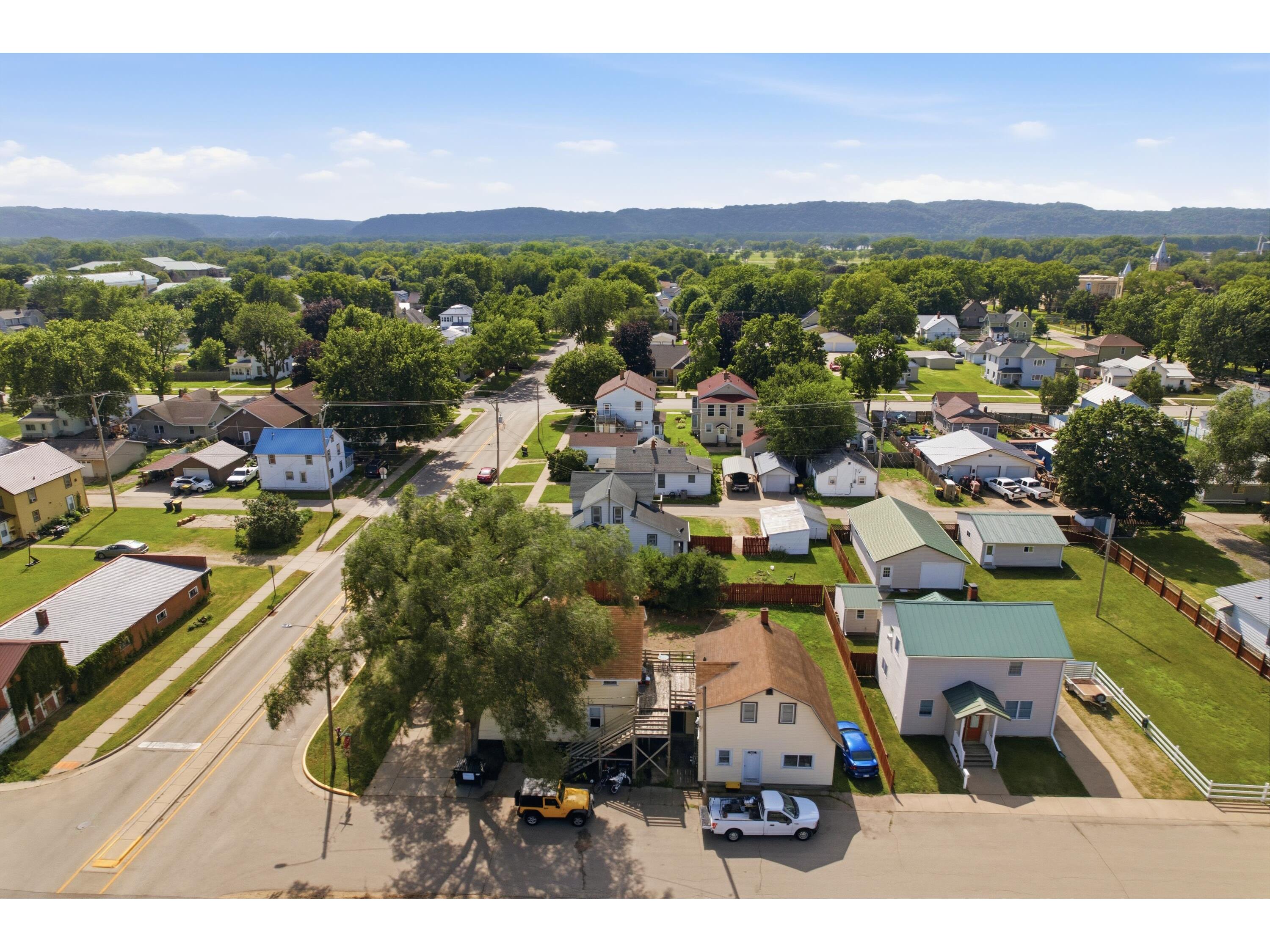 321 E Washington Prairie Du Chien WI 53821 1970457 image35