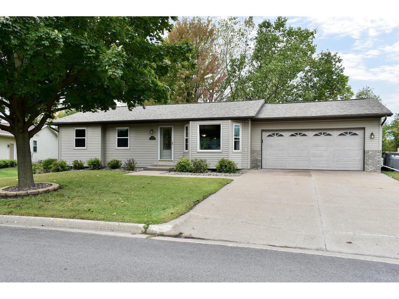 3210 Cedar Holmen WI 54636 1852017 image1