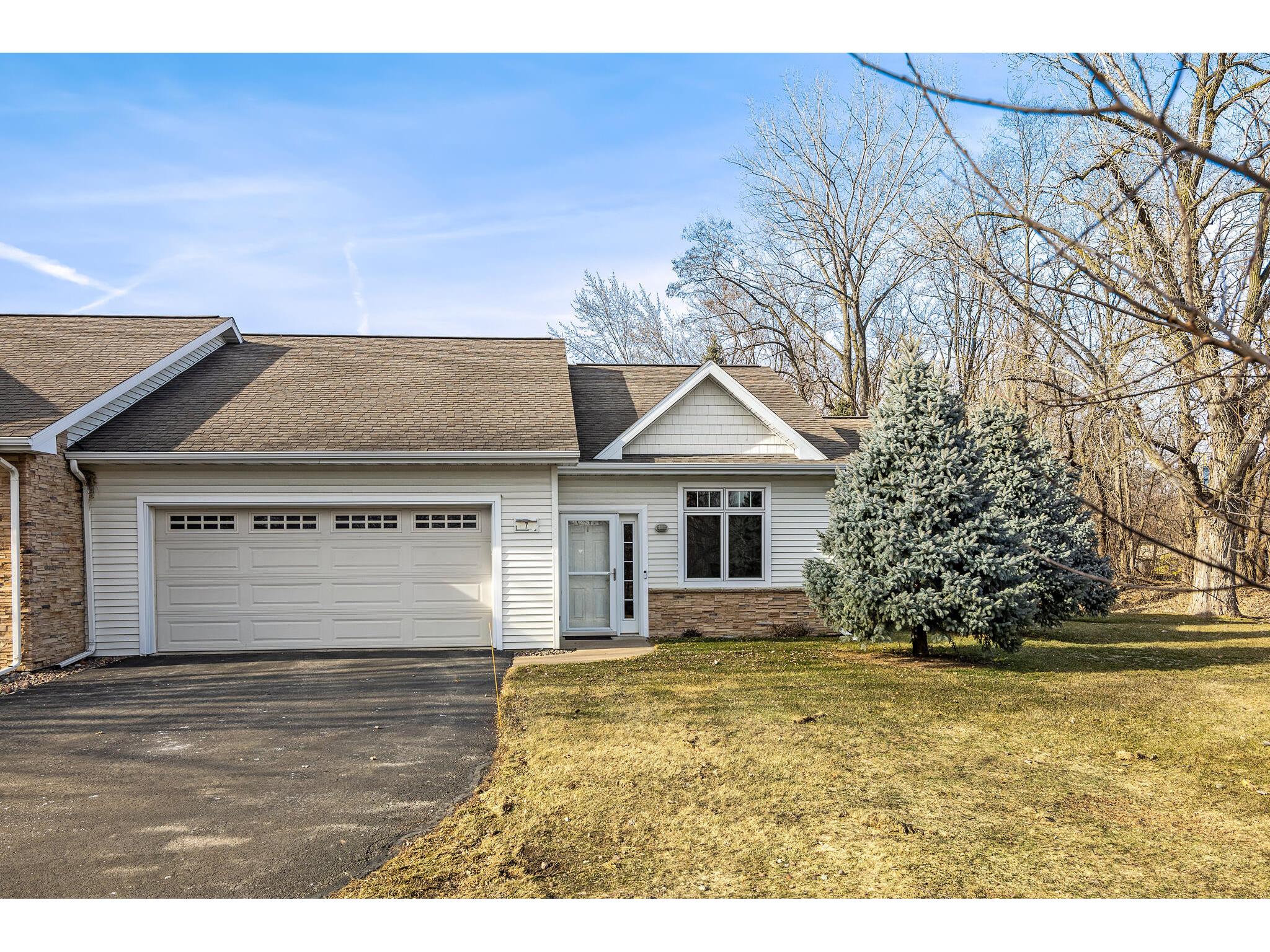 3215 George #7 La Crosse WI 54603 1866015 image1