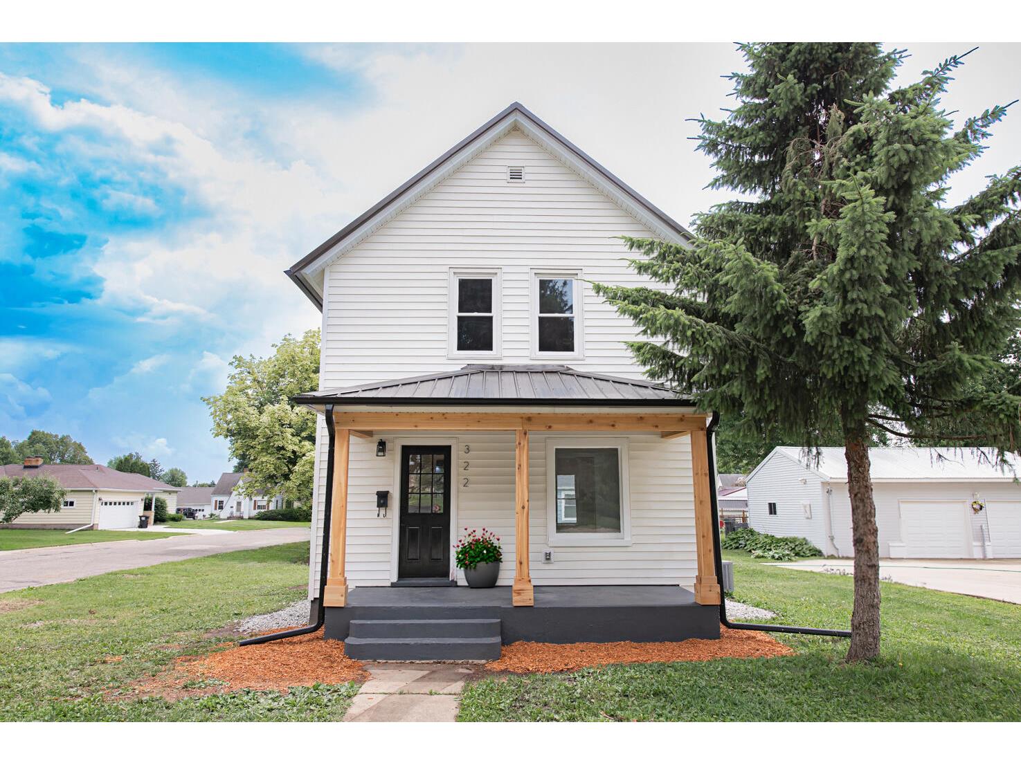 322 Jefferson Caledonia MN 55921 1922757 image1