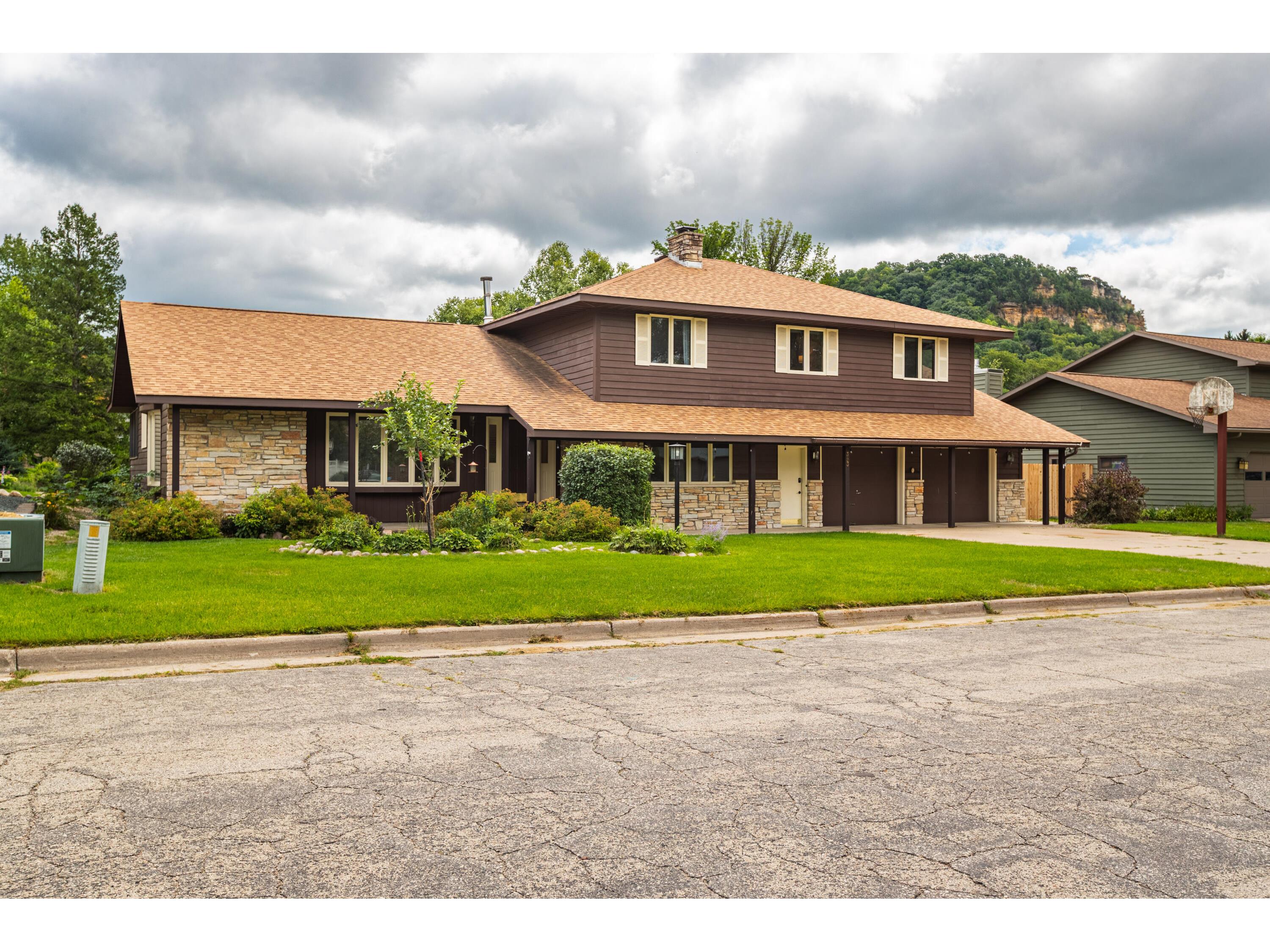 323 28th La Crosse WI 54601 1932033 image1