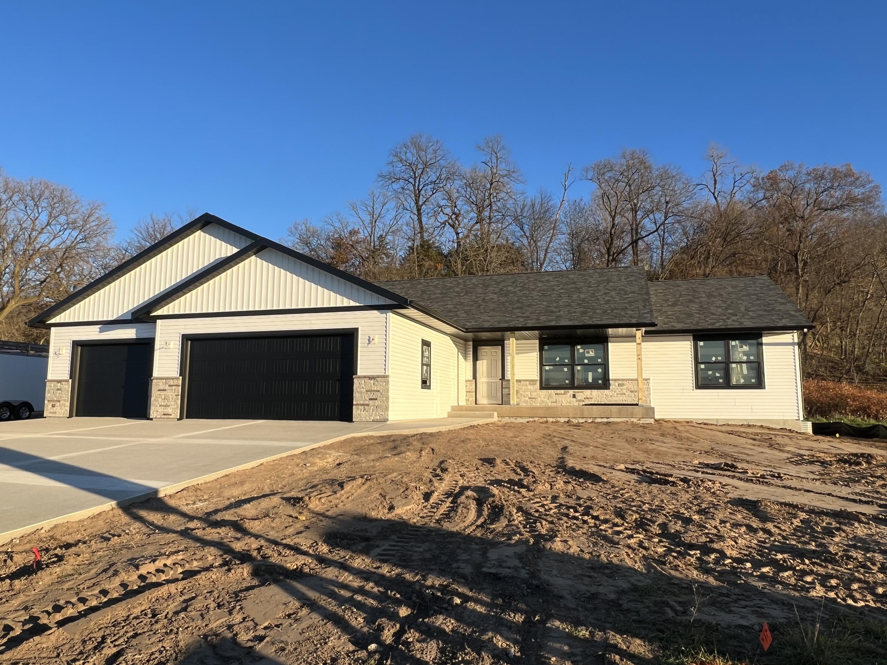 3235 Cortland, Holmen, WI 54636 MLS 1844815 Edina Realty